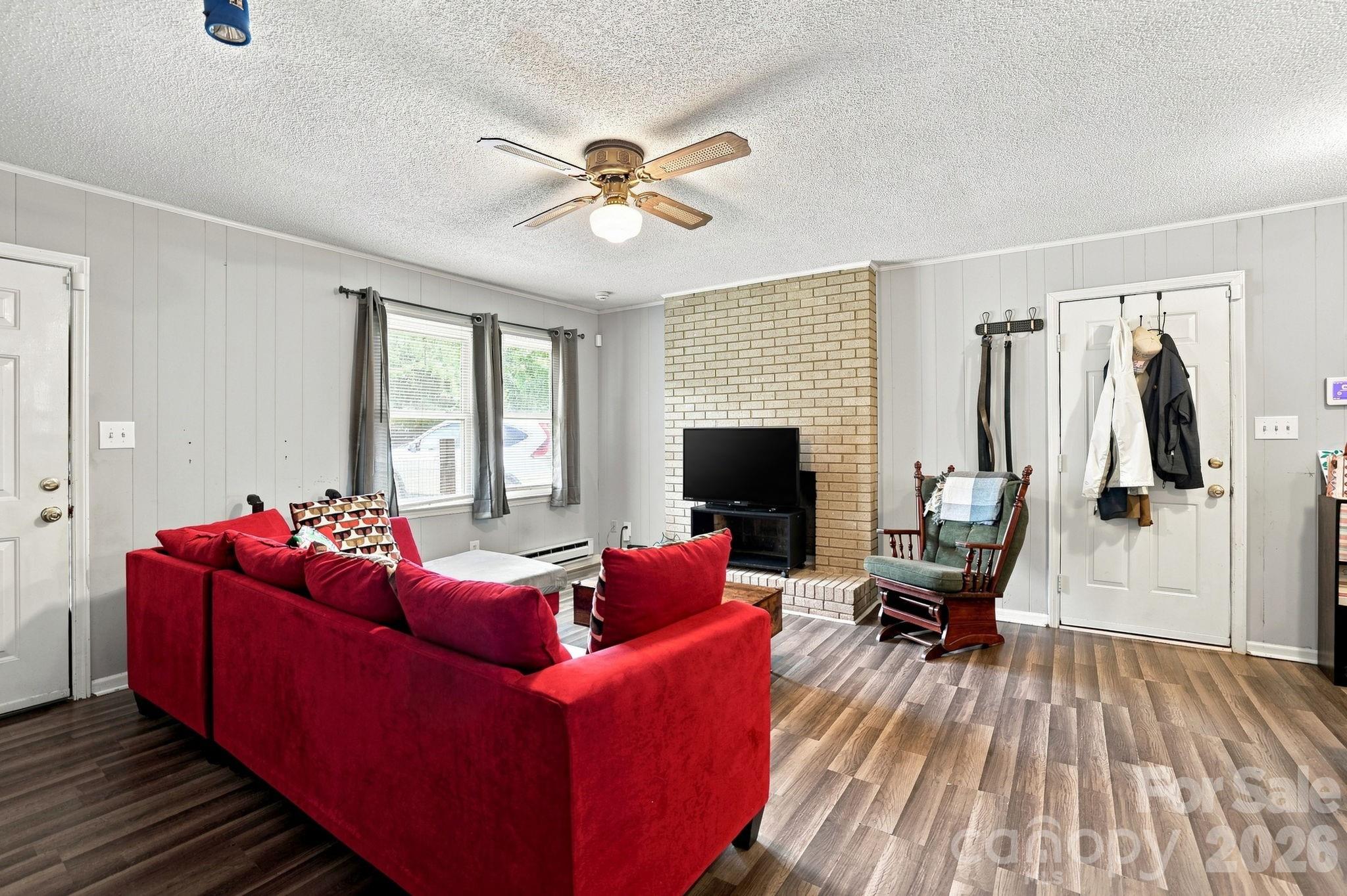 4204 Homeplace Drive Property Photo 2
