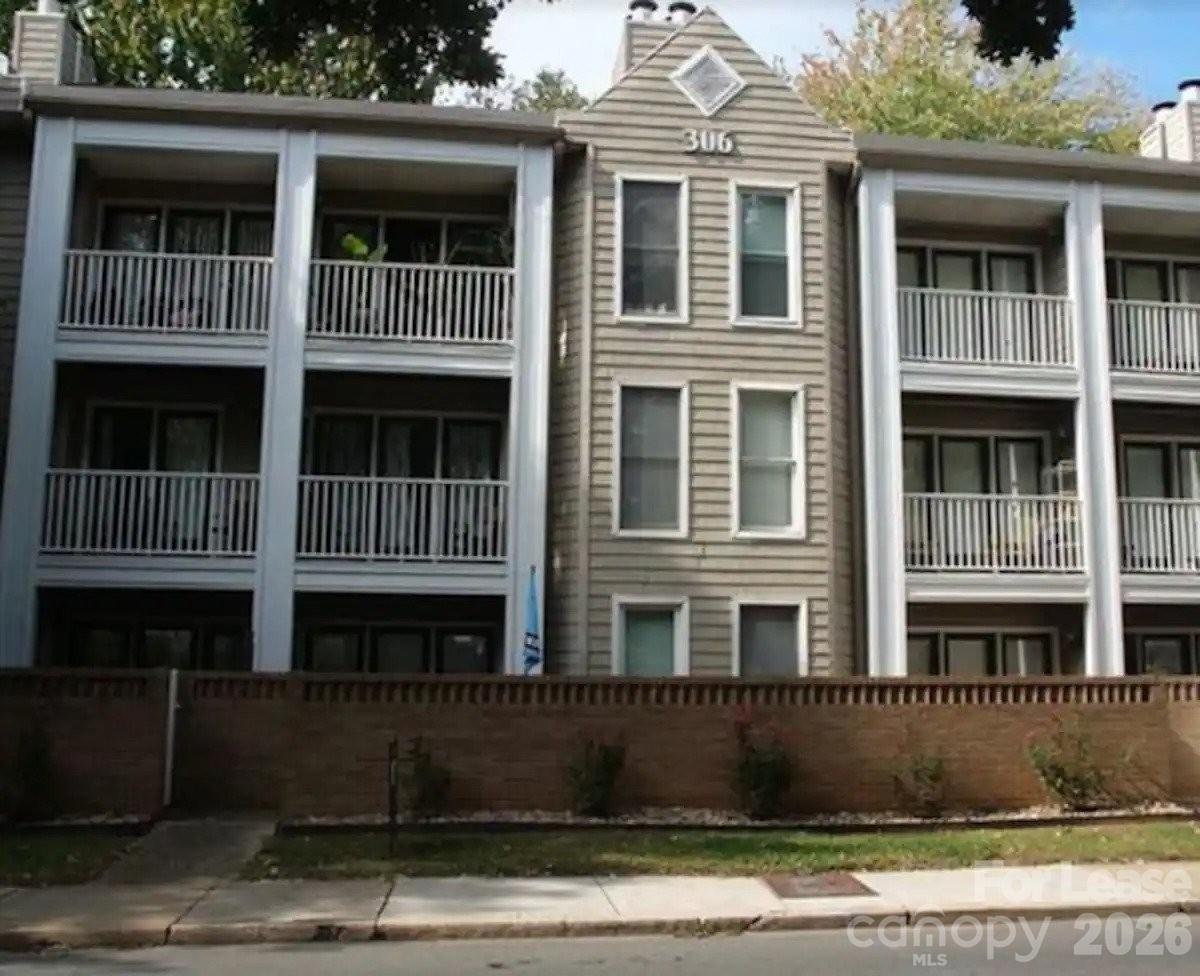 306 S Cedar Street 6 Property Photo 1