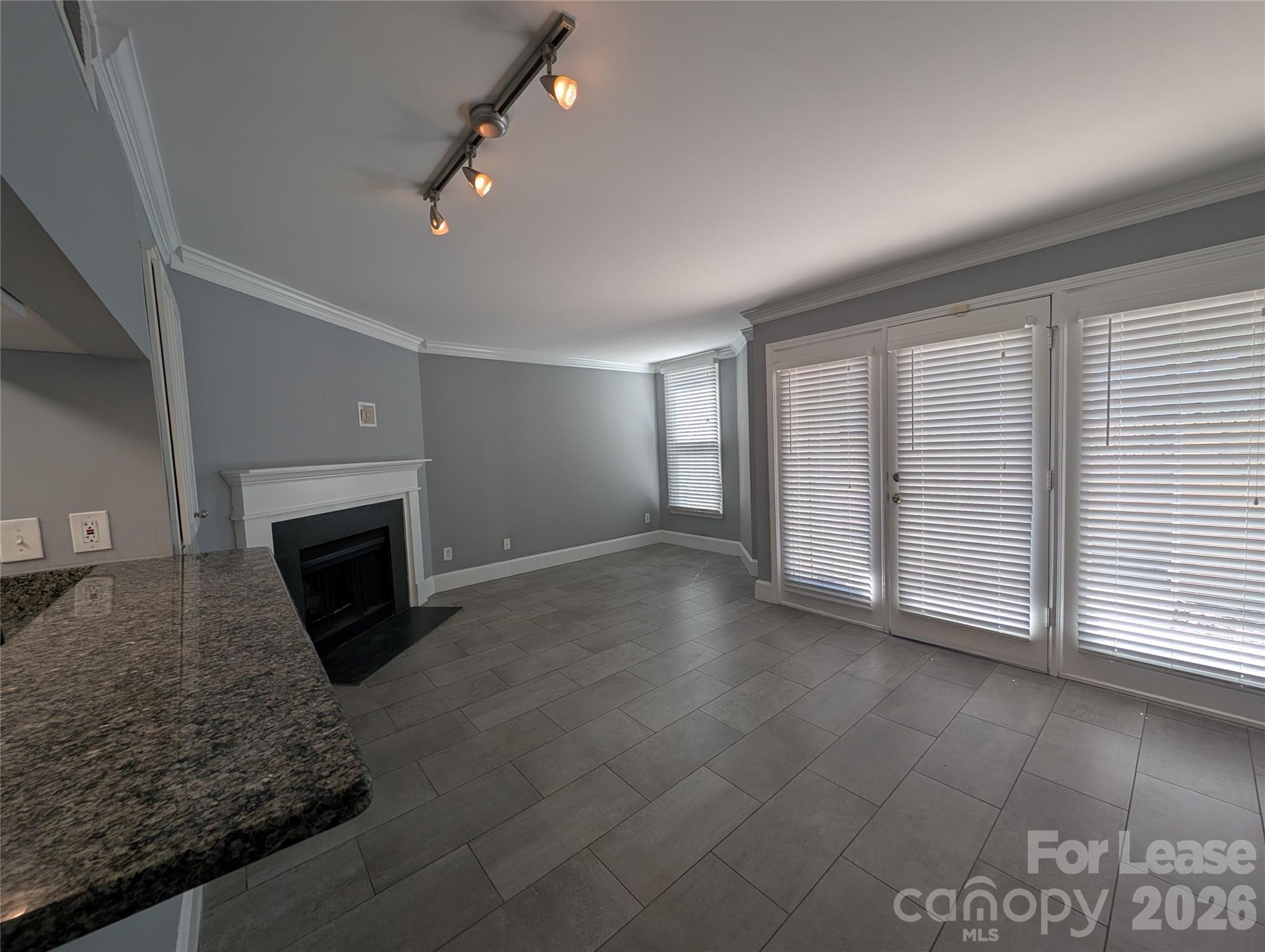 306 S Cedar Street 6 Property Photo 6