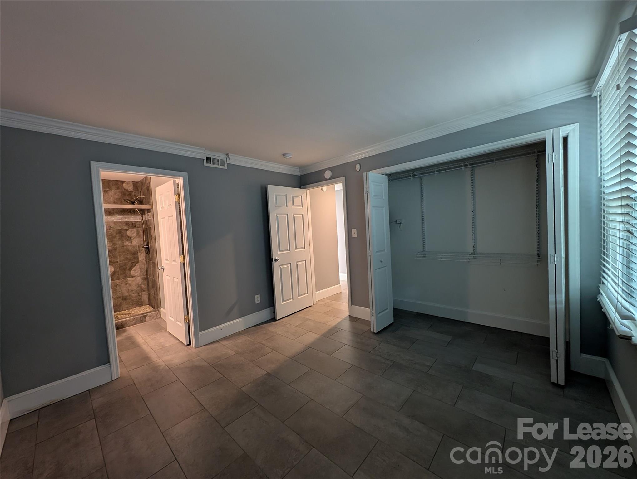 306 S Cedar Street 6 Property Photo 10