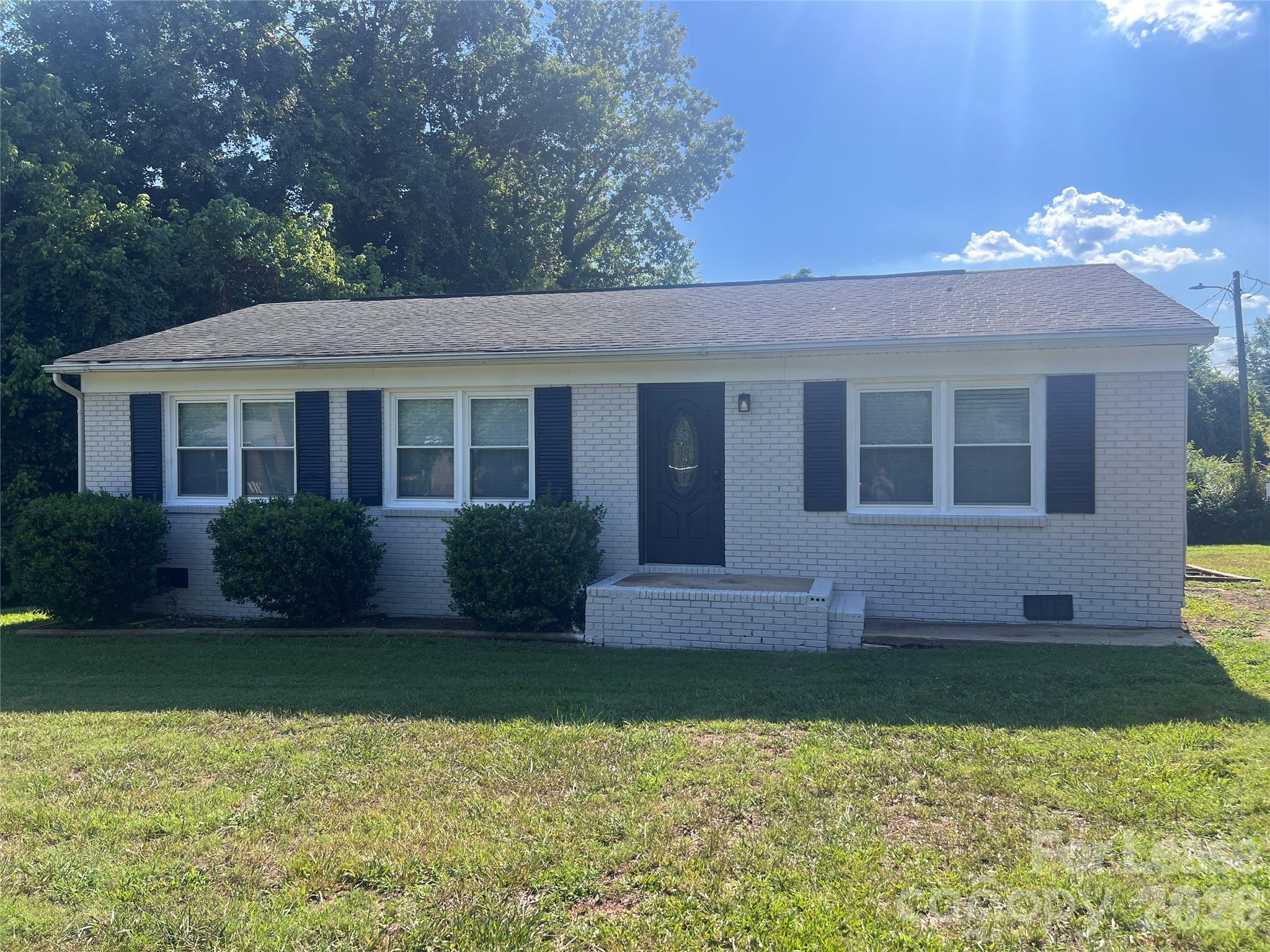 3605 Somerset Drive Property Photo 1