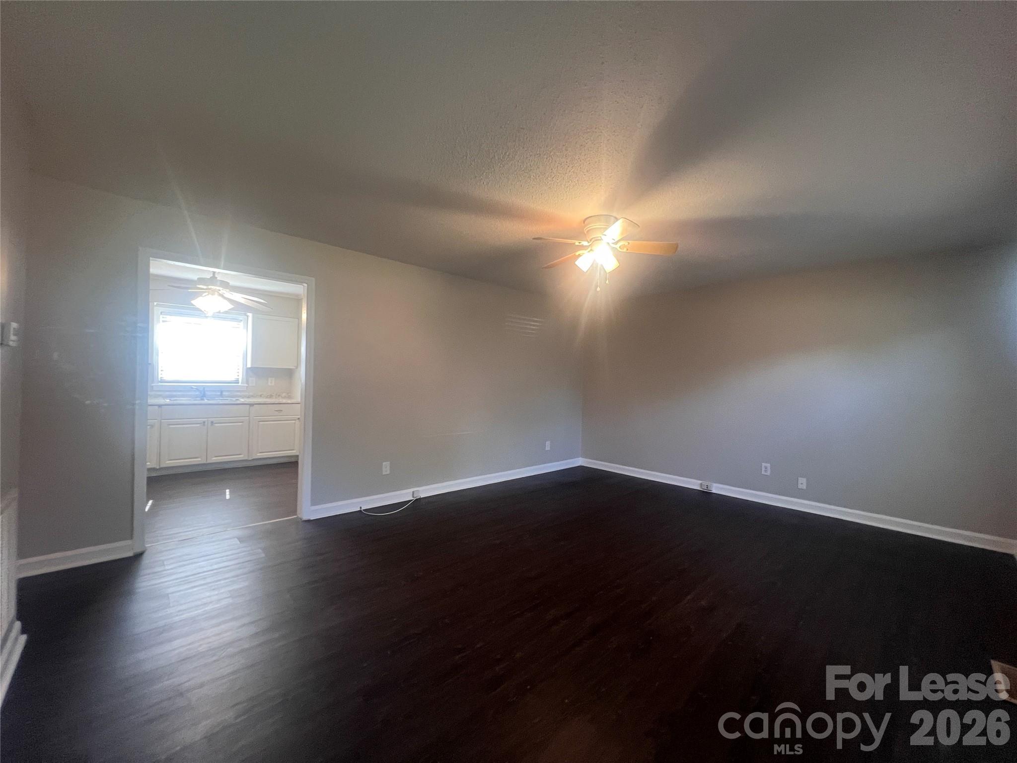 3605 Somerset Drive Property Photo 3