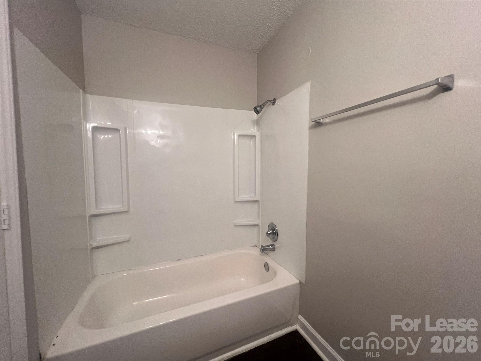 3605 Somerset Drive Property Photo 10