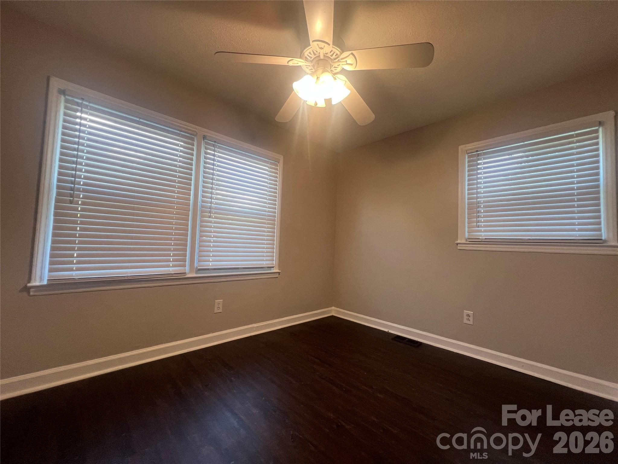 3605 Somerset Drive Property Photo 12