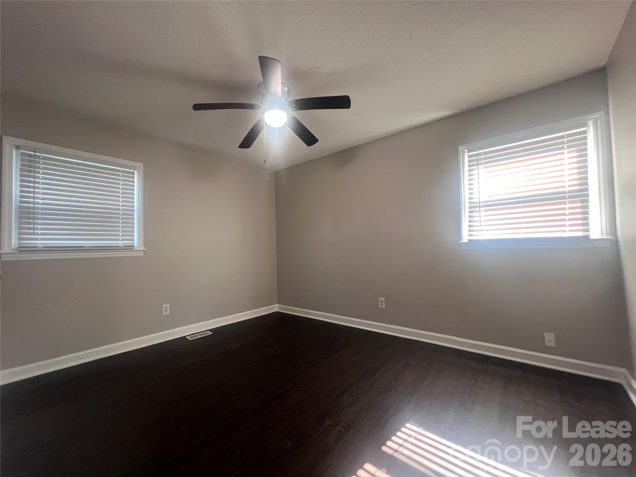 3605 Somerset Drive Property Photo 14