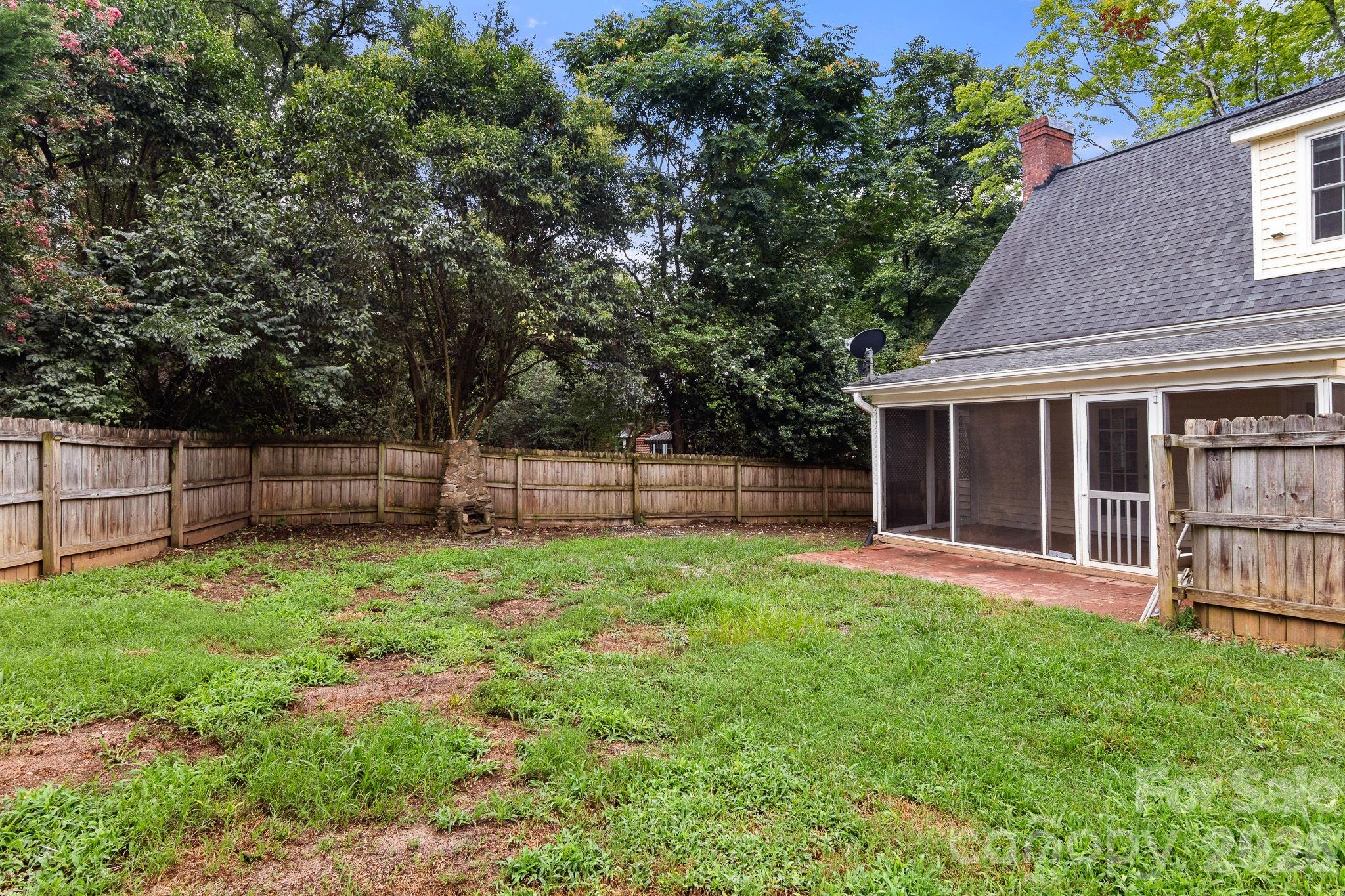 207 Edgemont Drive Property Photo 11
