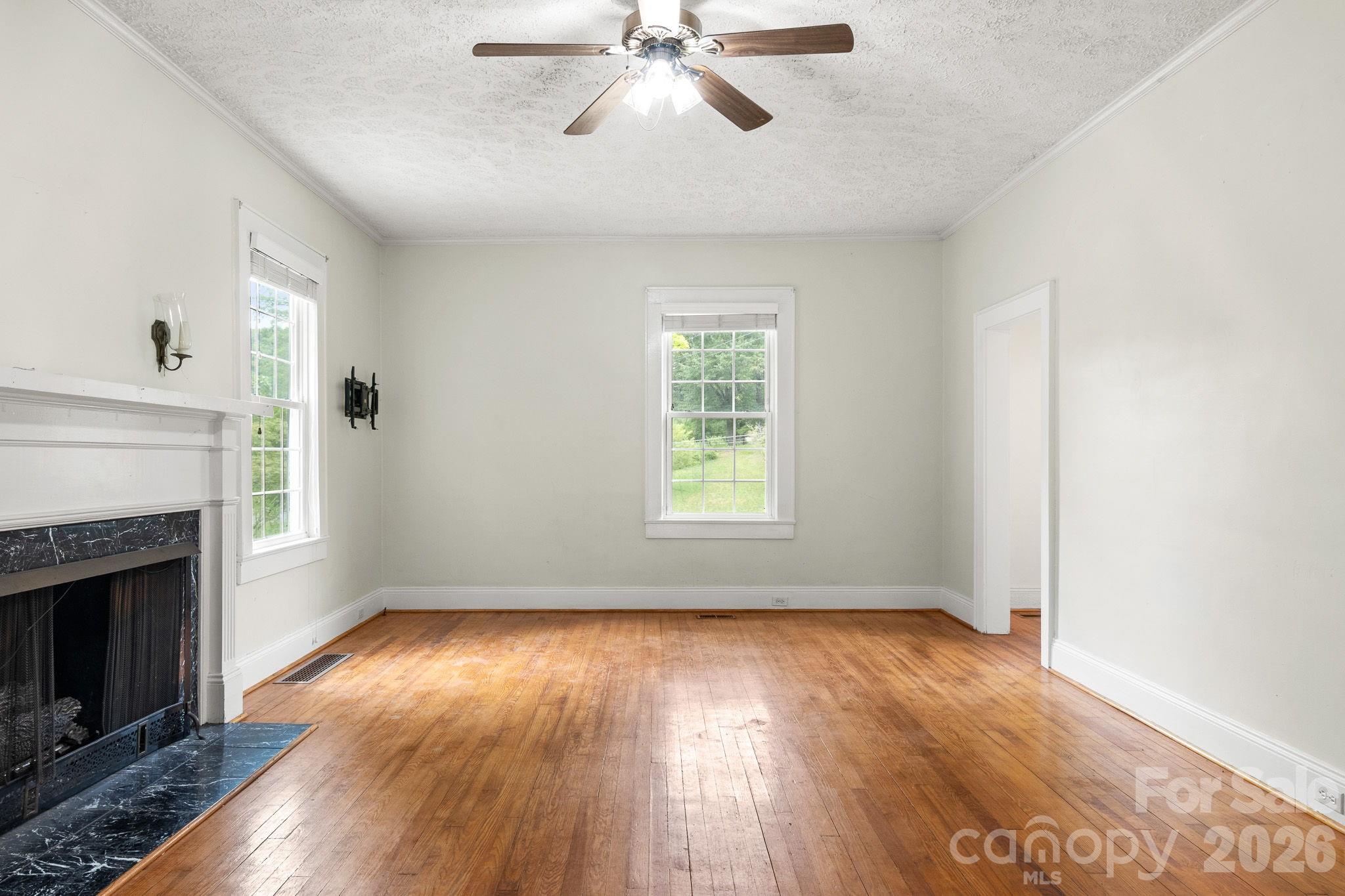 207 Edgemont Drive Property Photo 16