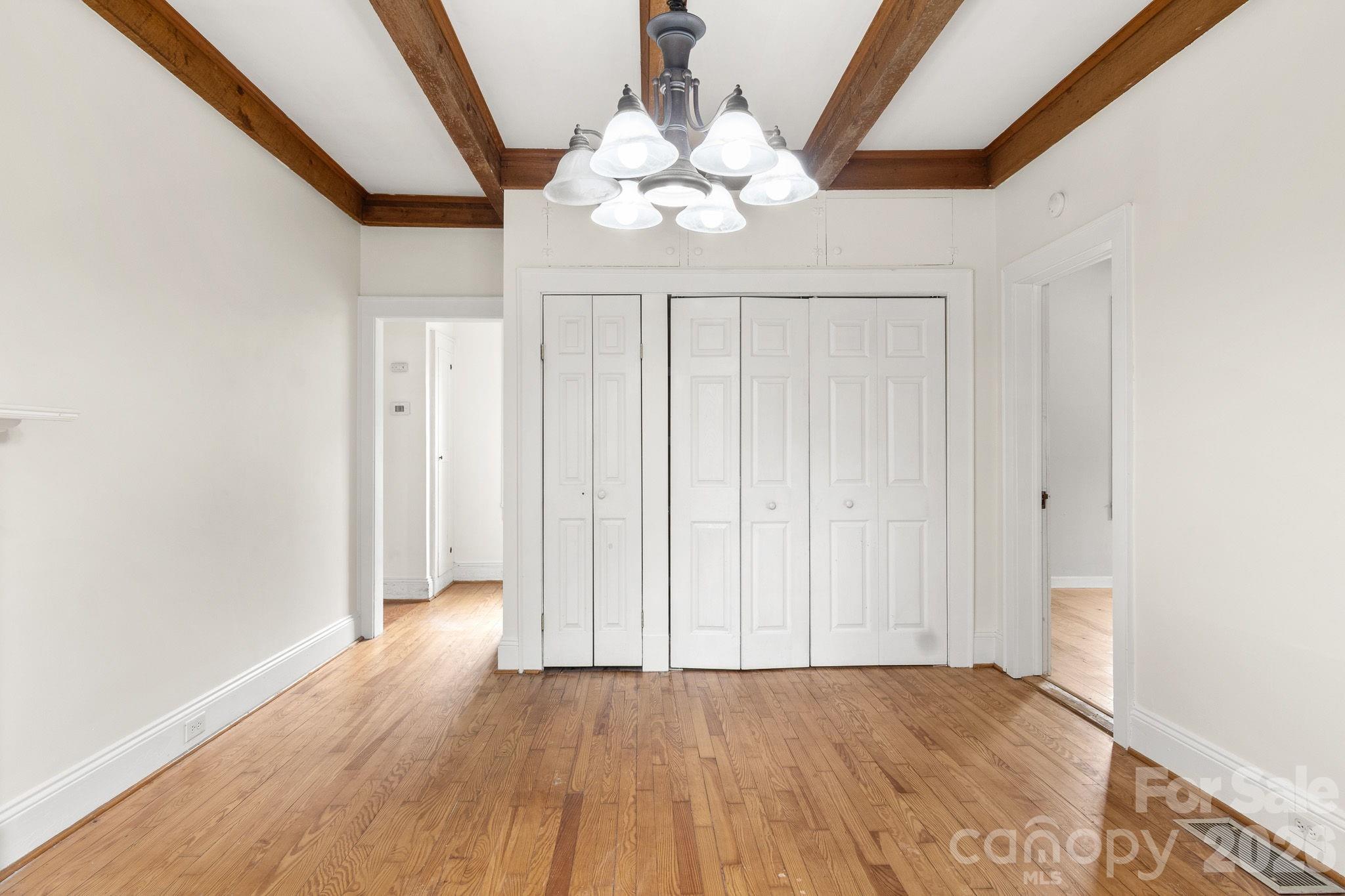 207 Edgemont Drive Property Photo 23