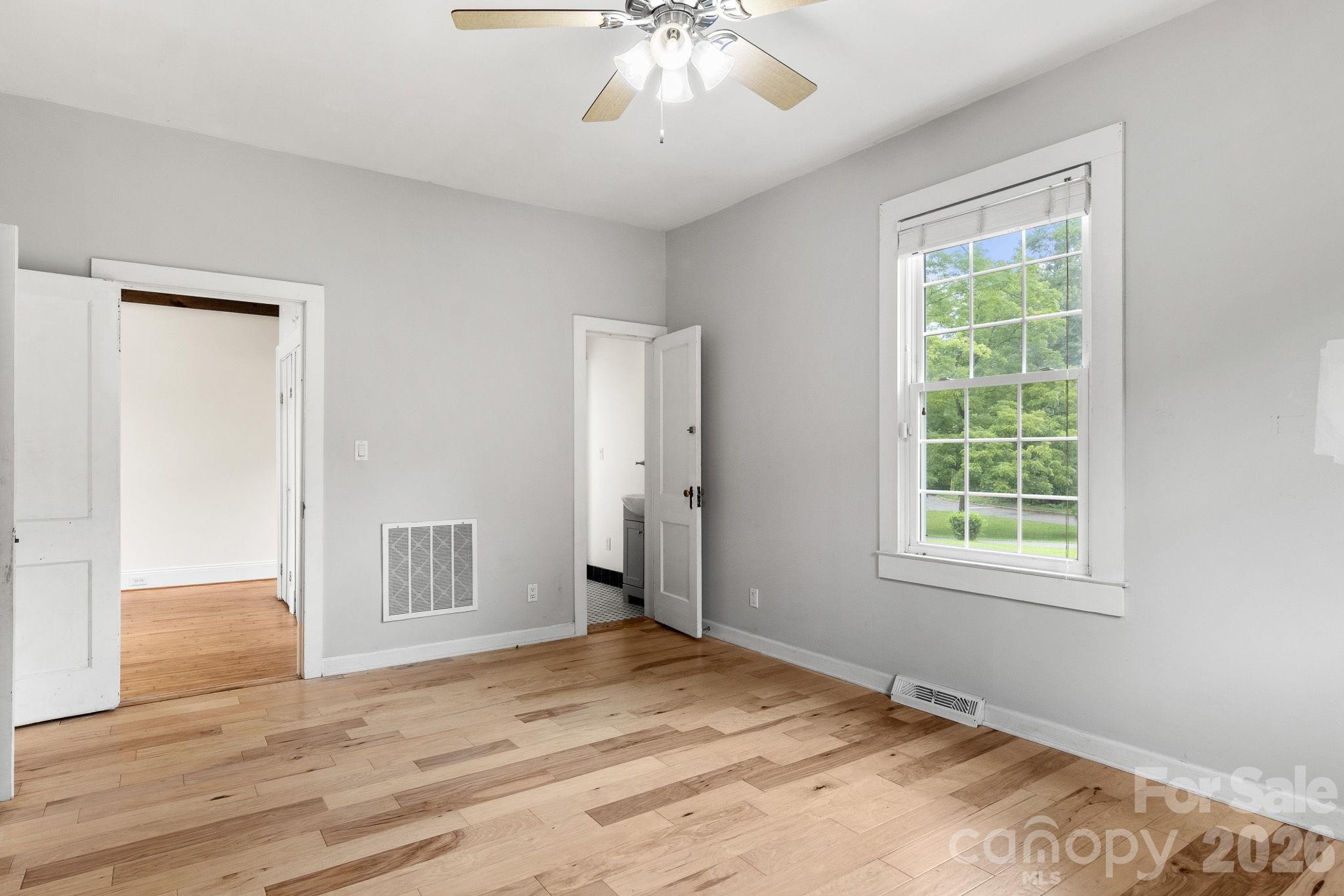 207 Edgemont Drive Property Photo 26