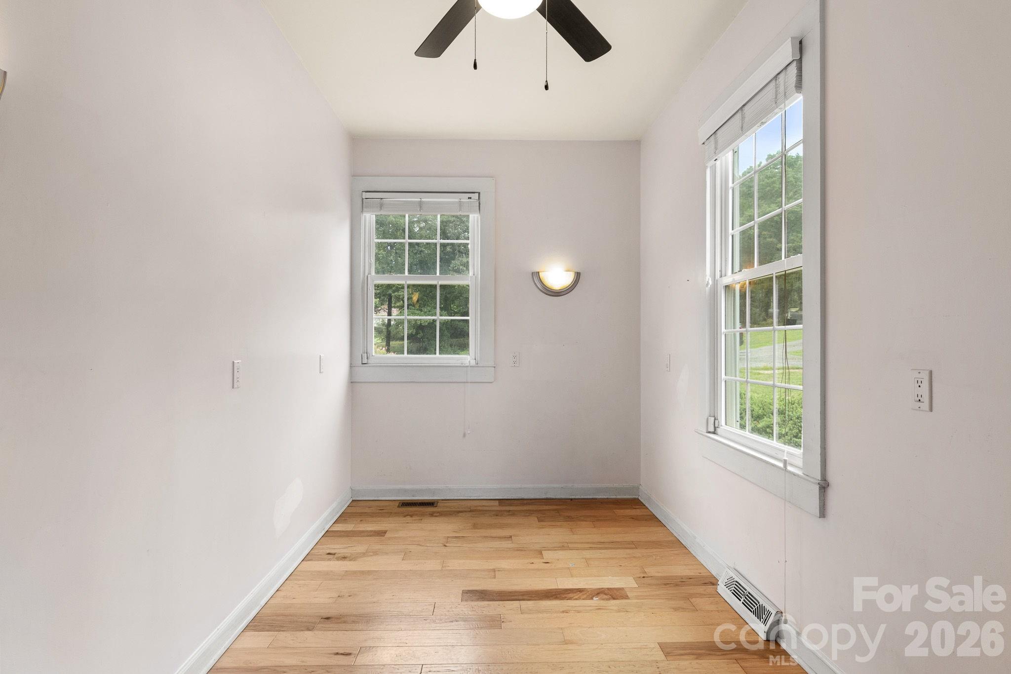 207 Edgemont Drive Property Photo 27