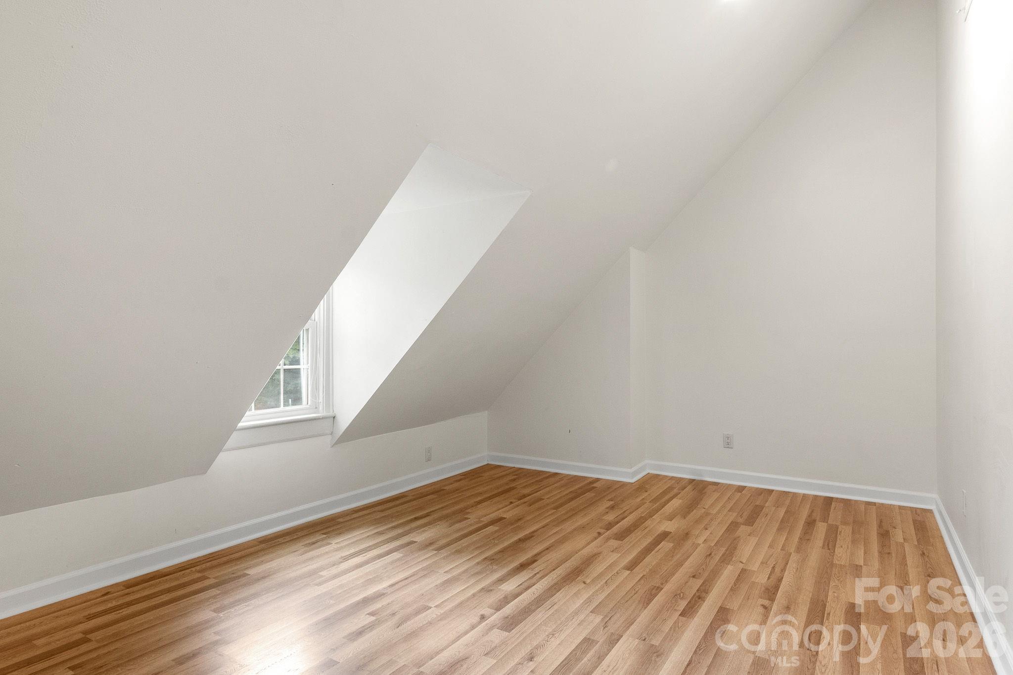 207 Edgemont Drive Property Photo 36