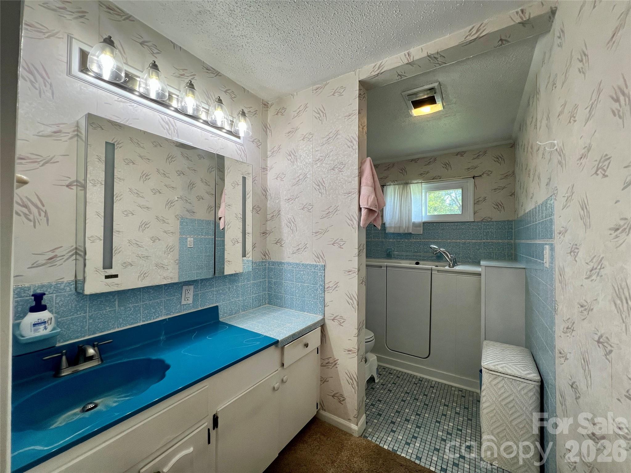 2307 Mclean Street Property Photo 14
