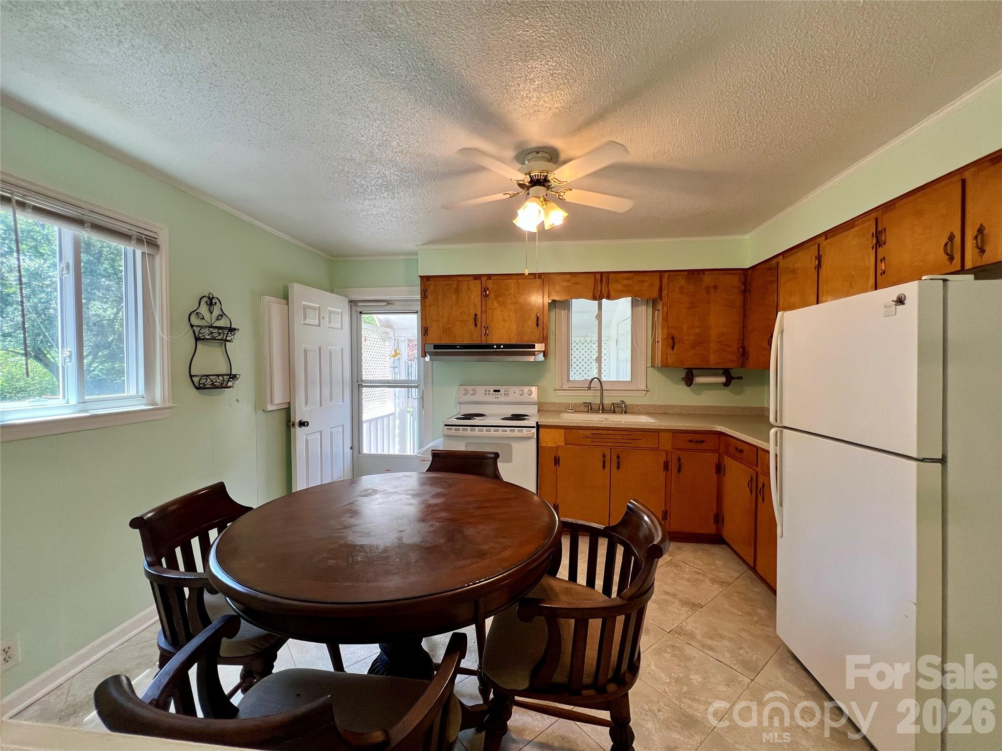 2307 Mclean Street Property Photo 17
