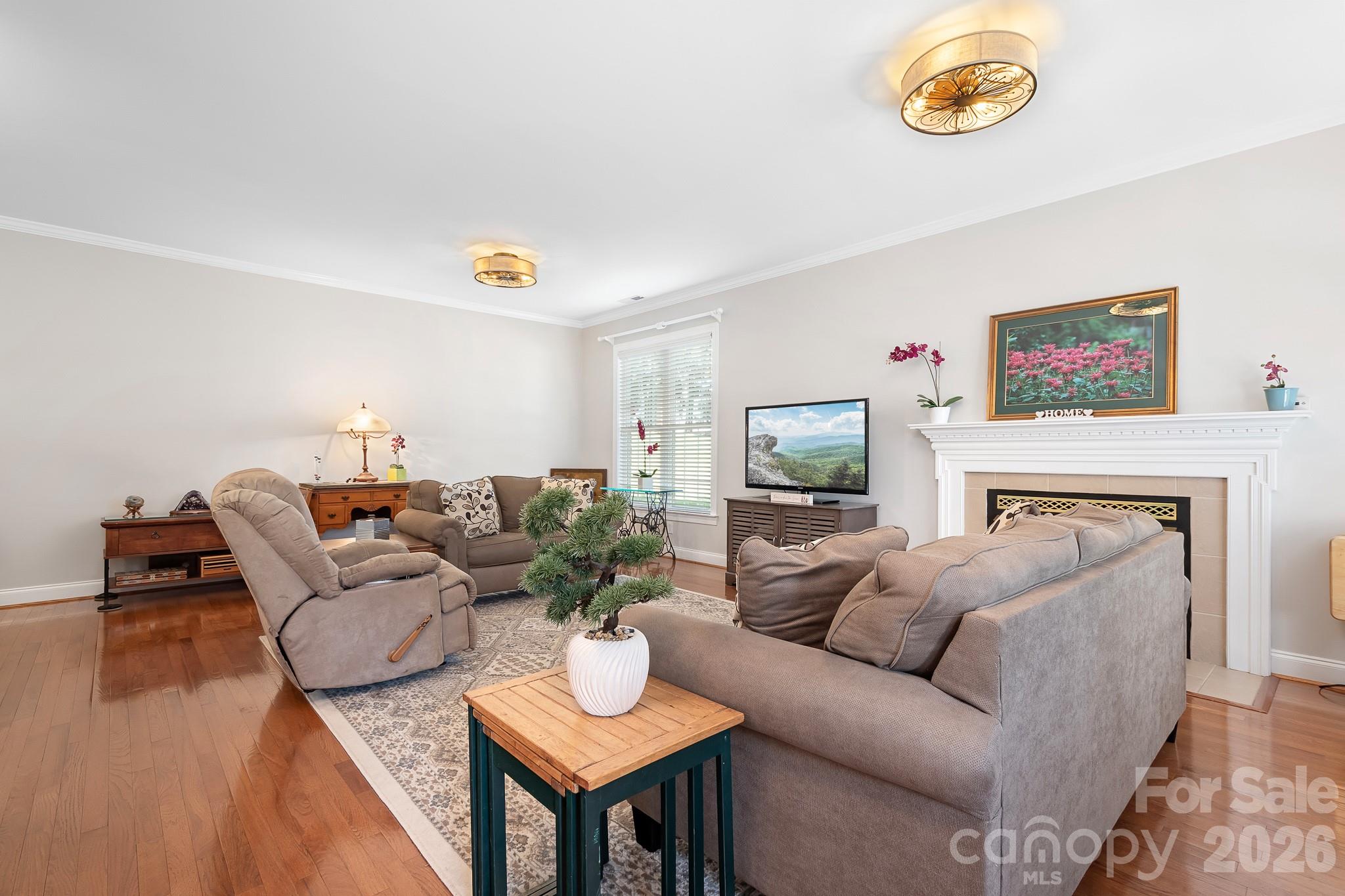 215 Knops Nob Road Property Photo 4