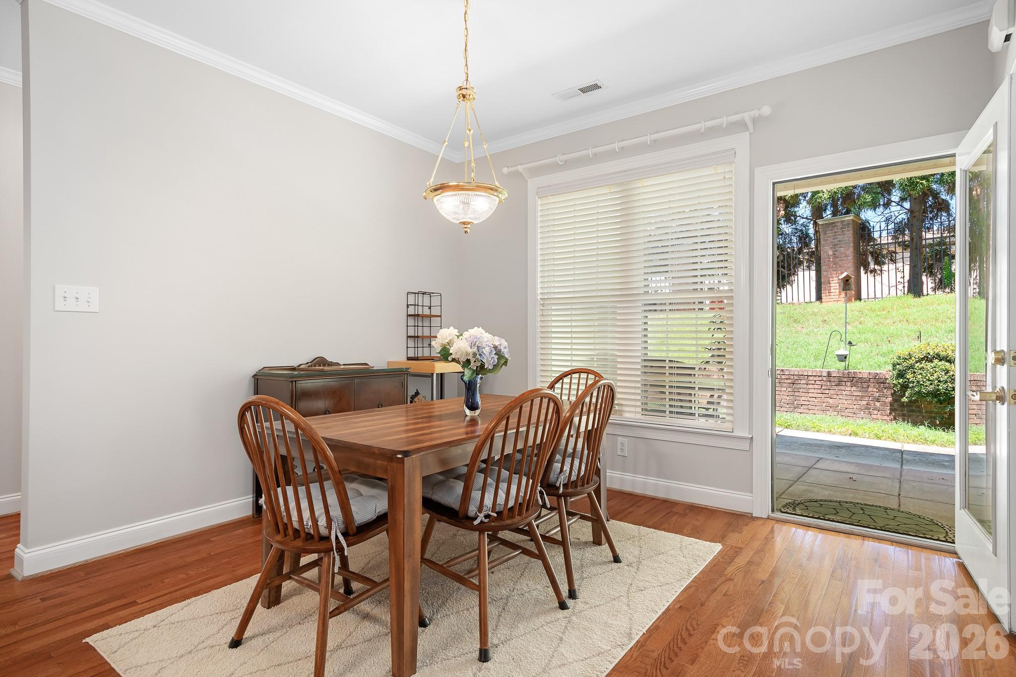 215 Knops Nob Road Property Photo 10