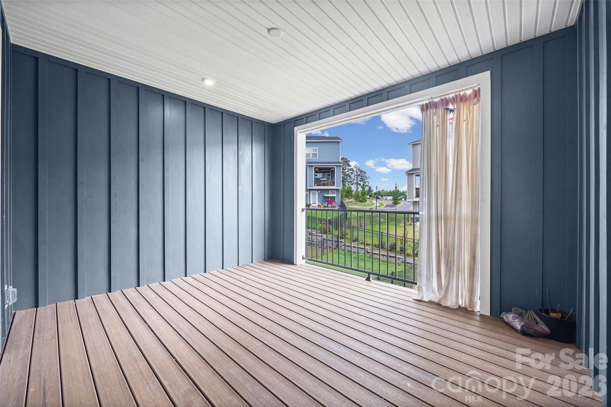 928 Portrush Lane Property Photo 23