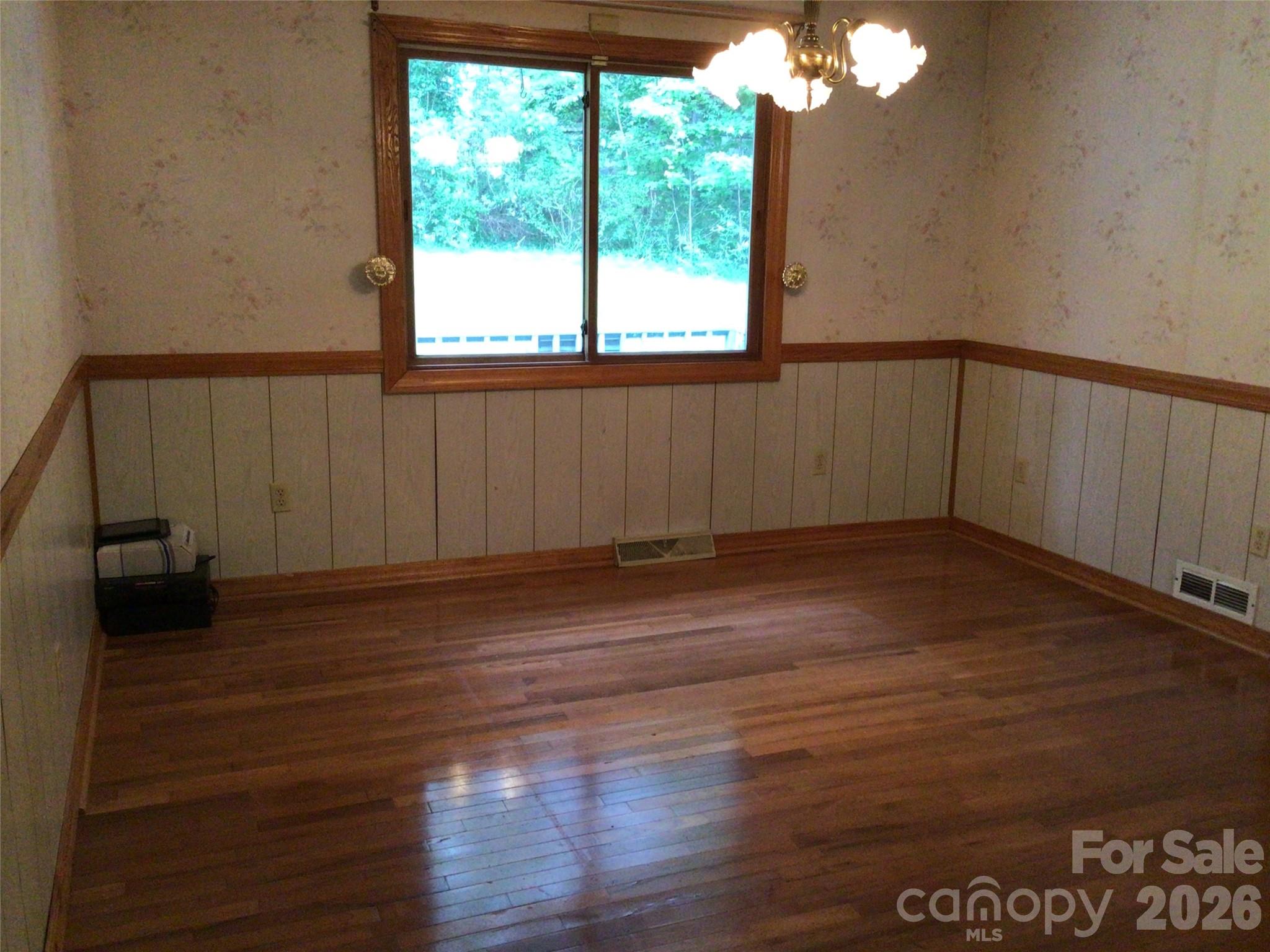 214 Big Bear Boulevard Property Photo 9