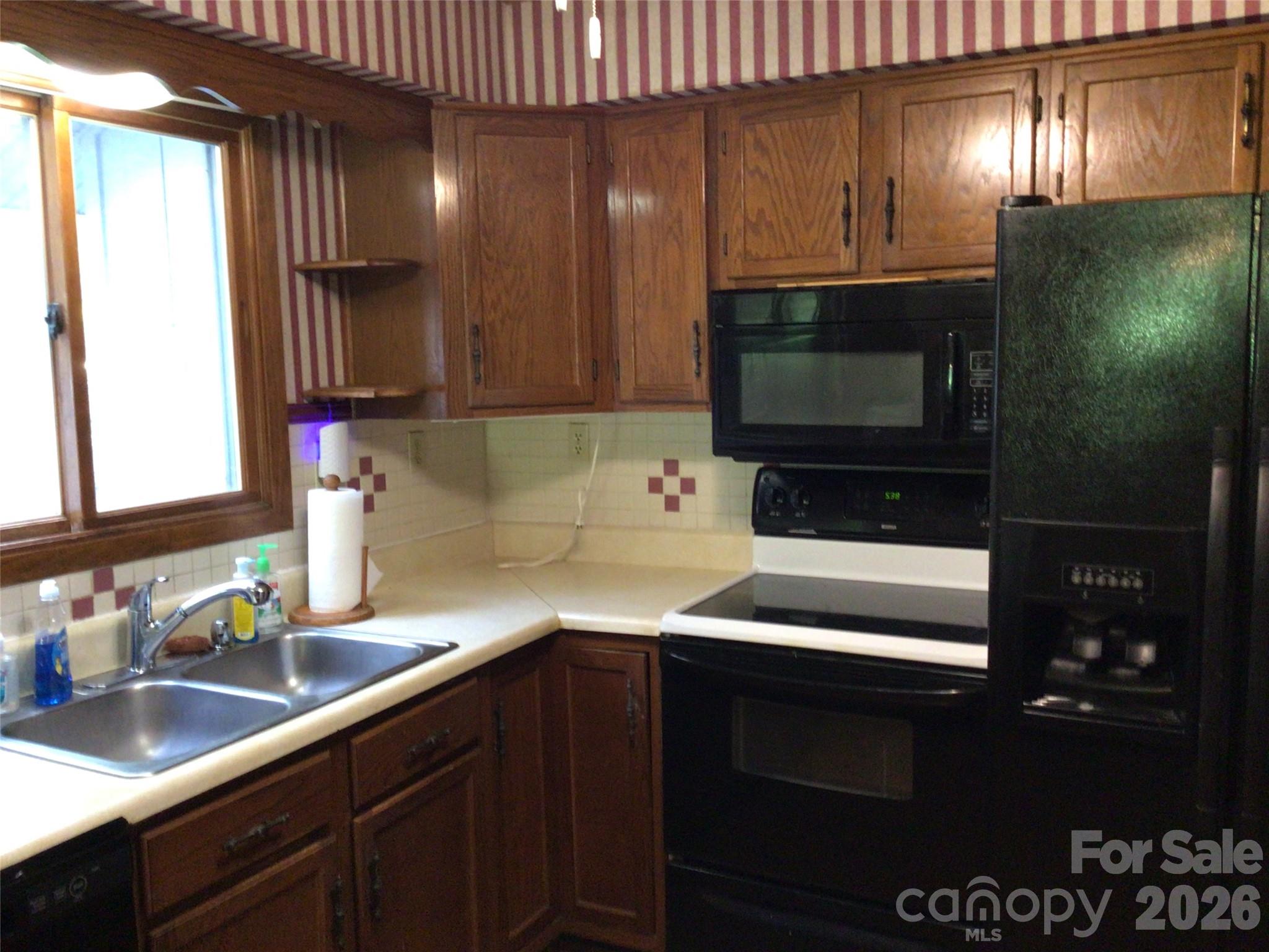 214 Big Bear Boulevard Property Photo 19