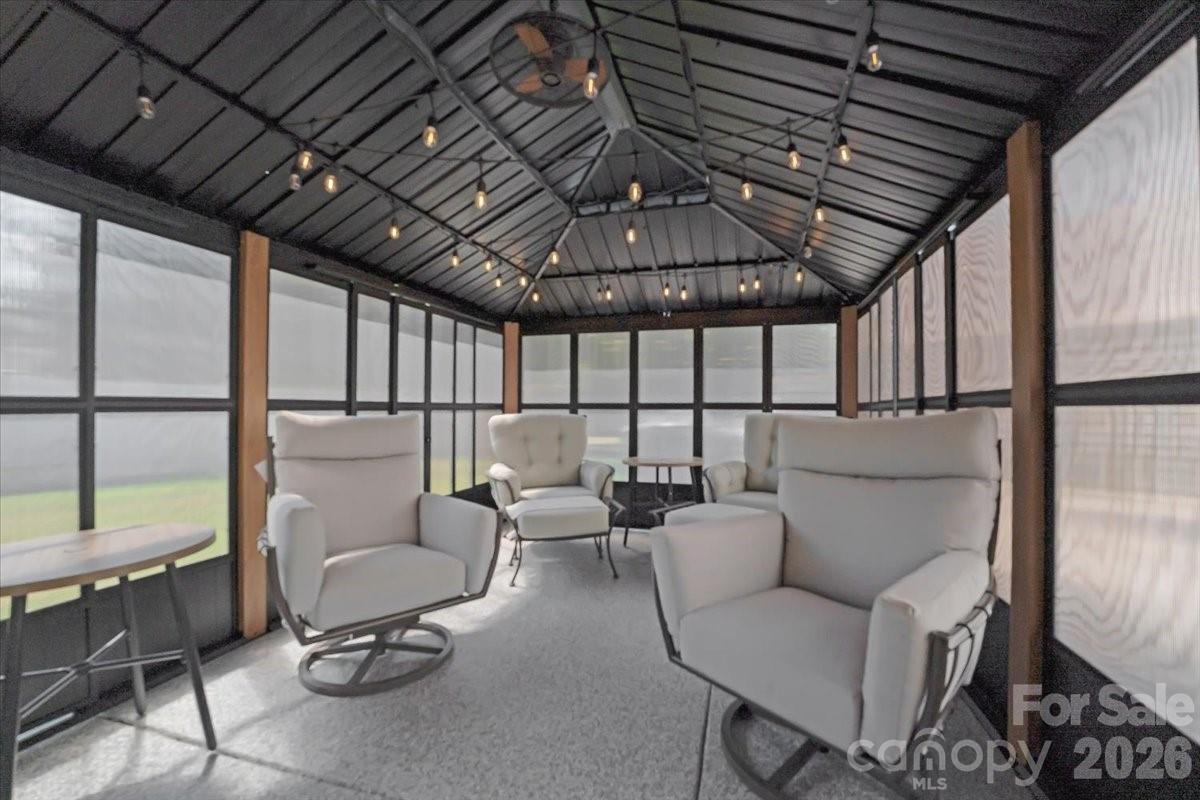 11140 Comiskey Lane Property Photo 4
