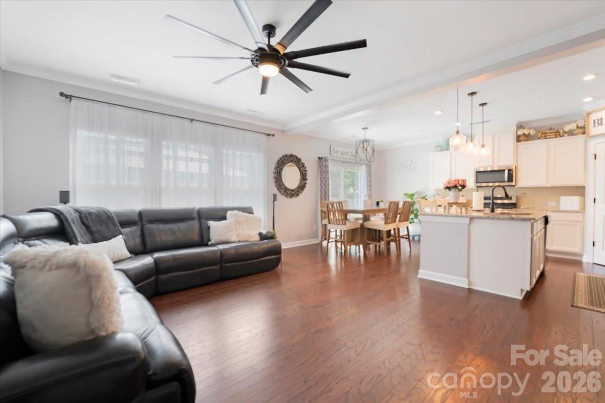 11140 Comiskey Lane Property Photo 18