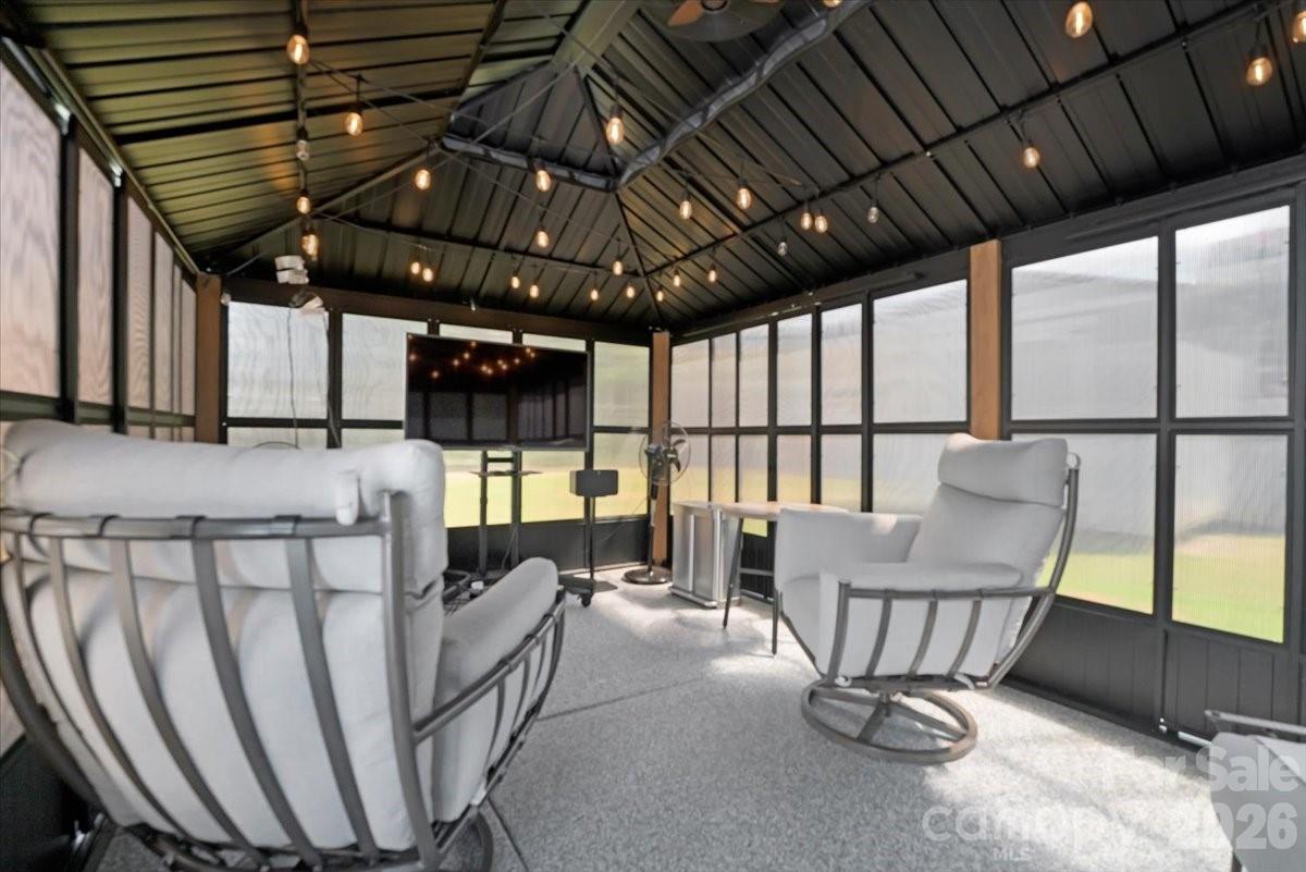 11140 Comiskey Lane Property Photo 38