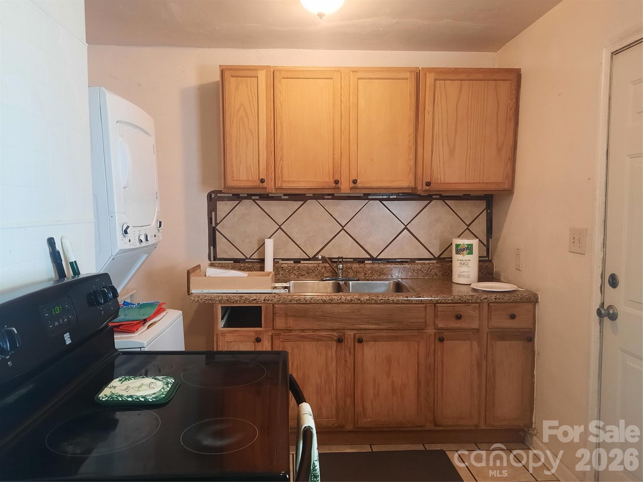 534 W 28th Street Property Photo 10