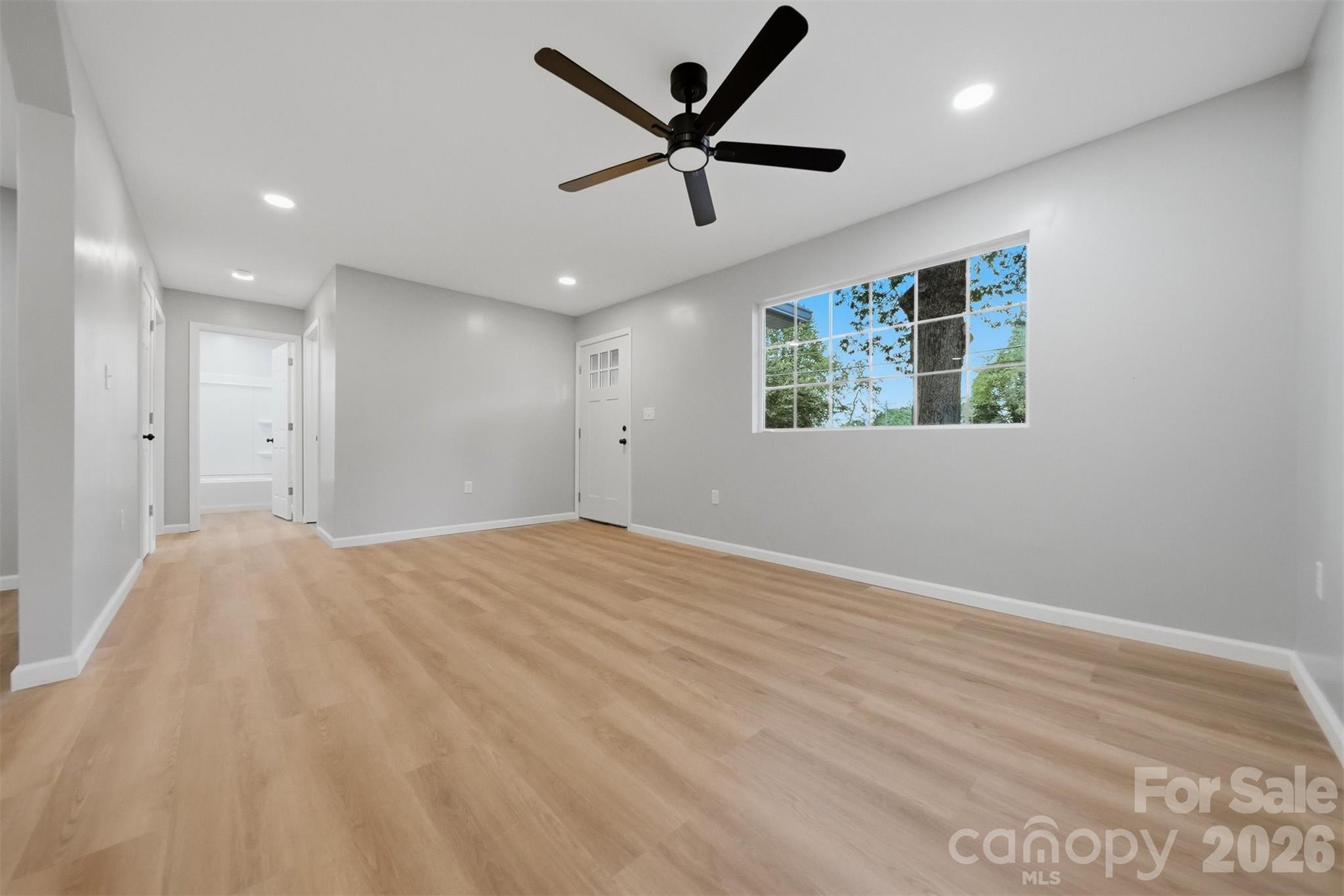 375 Shasta Lane Property Photo 5