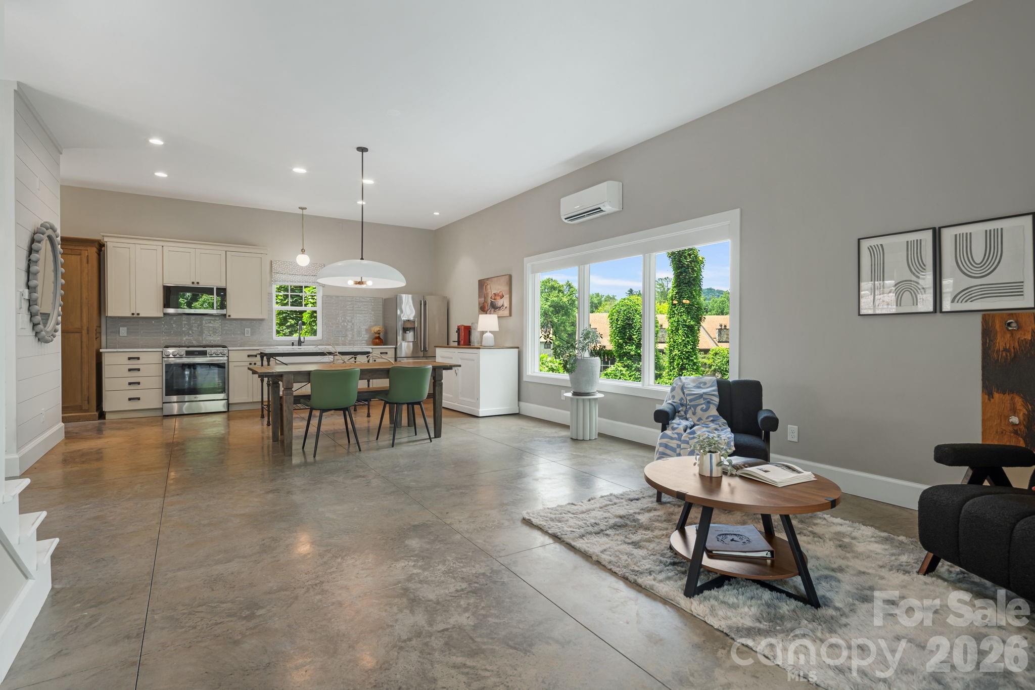 195 Jordan Street Property Photo 8