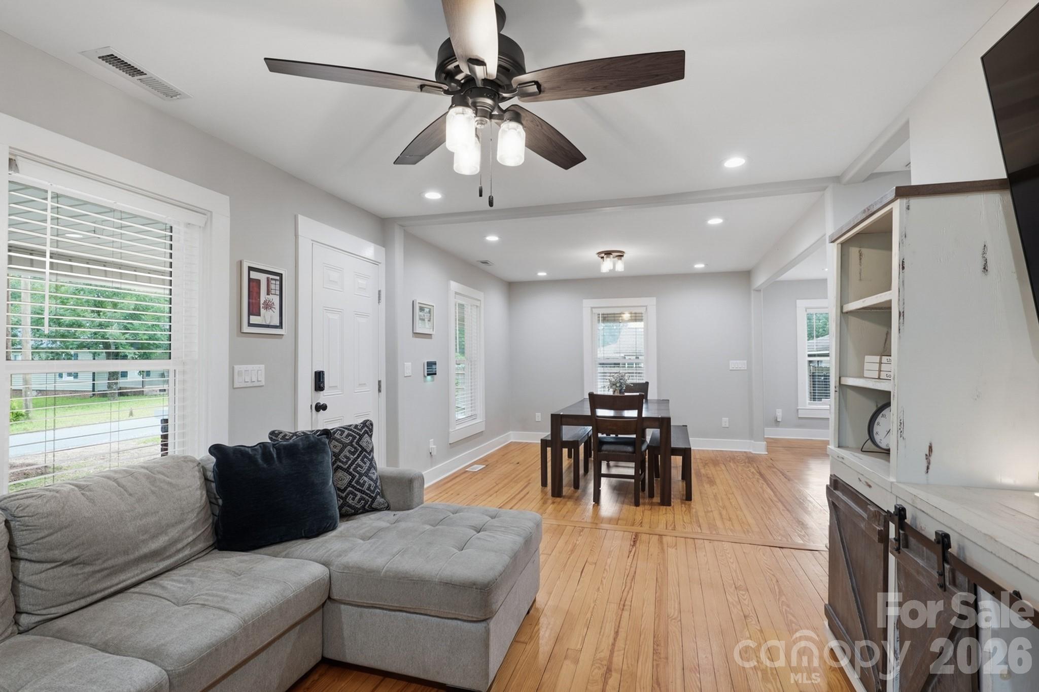 1103 Mable Avenue Property Photo 11
