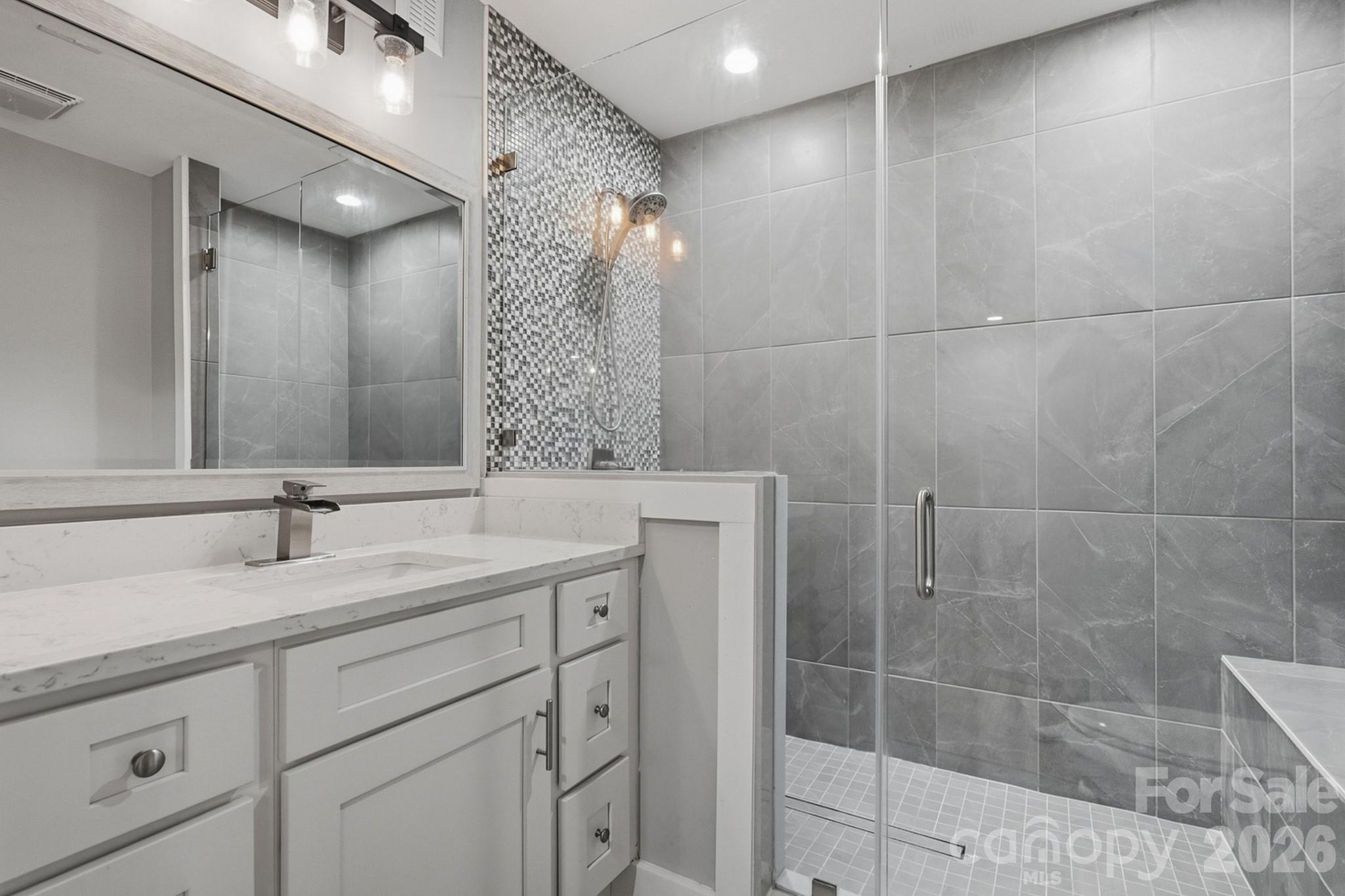 1103 Mable Avenue Property Photo 25