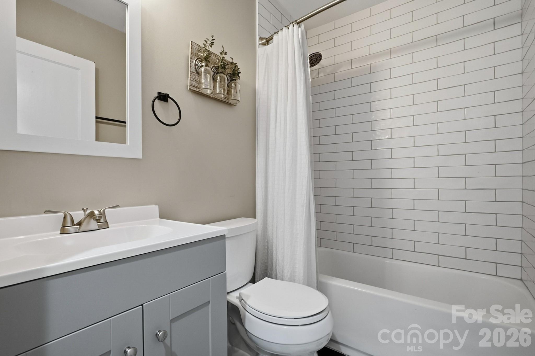 1103 Mable Avenue Property Photo 31