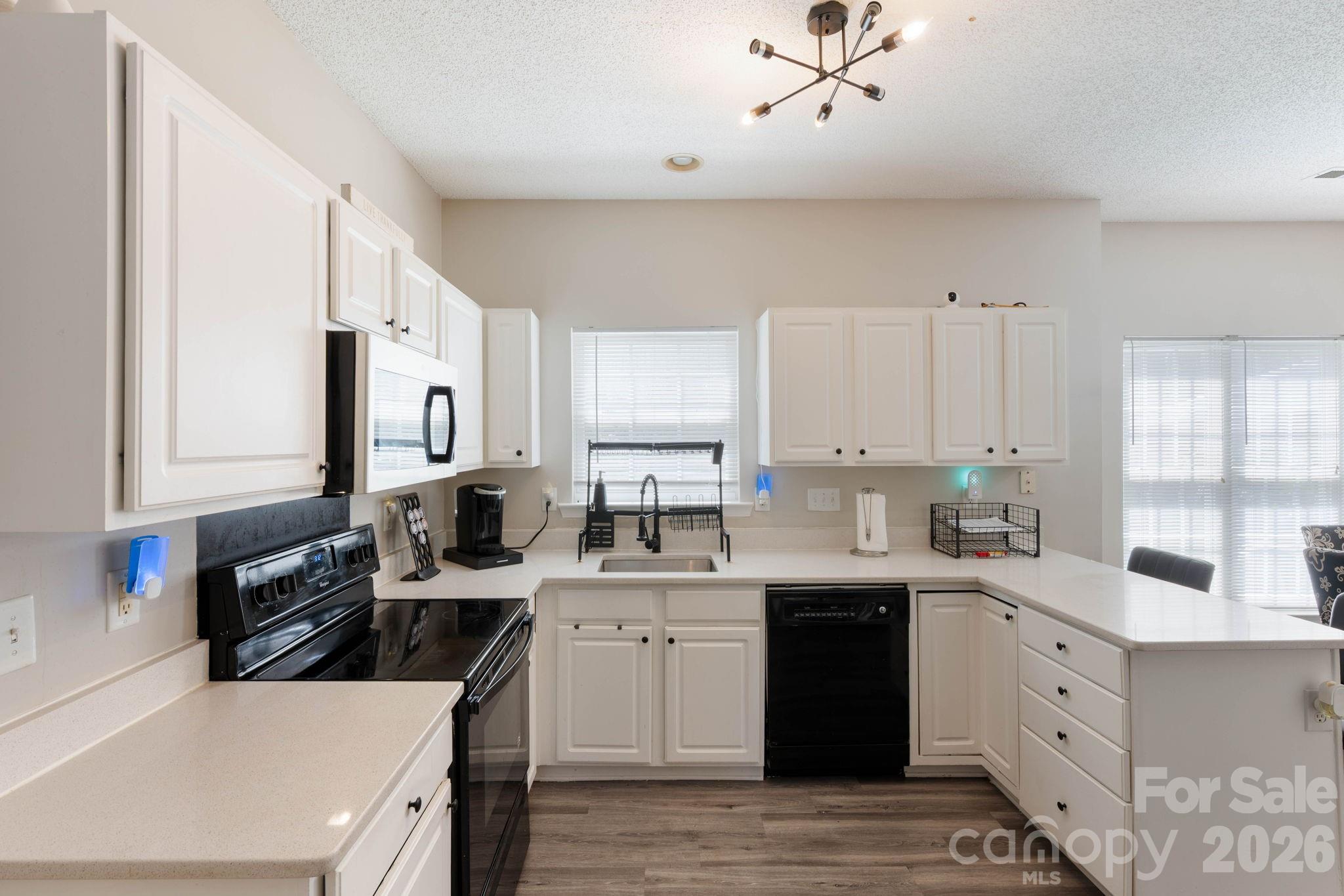 5782 Dove Point Drive Property Photo 5