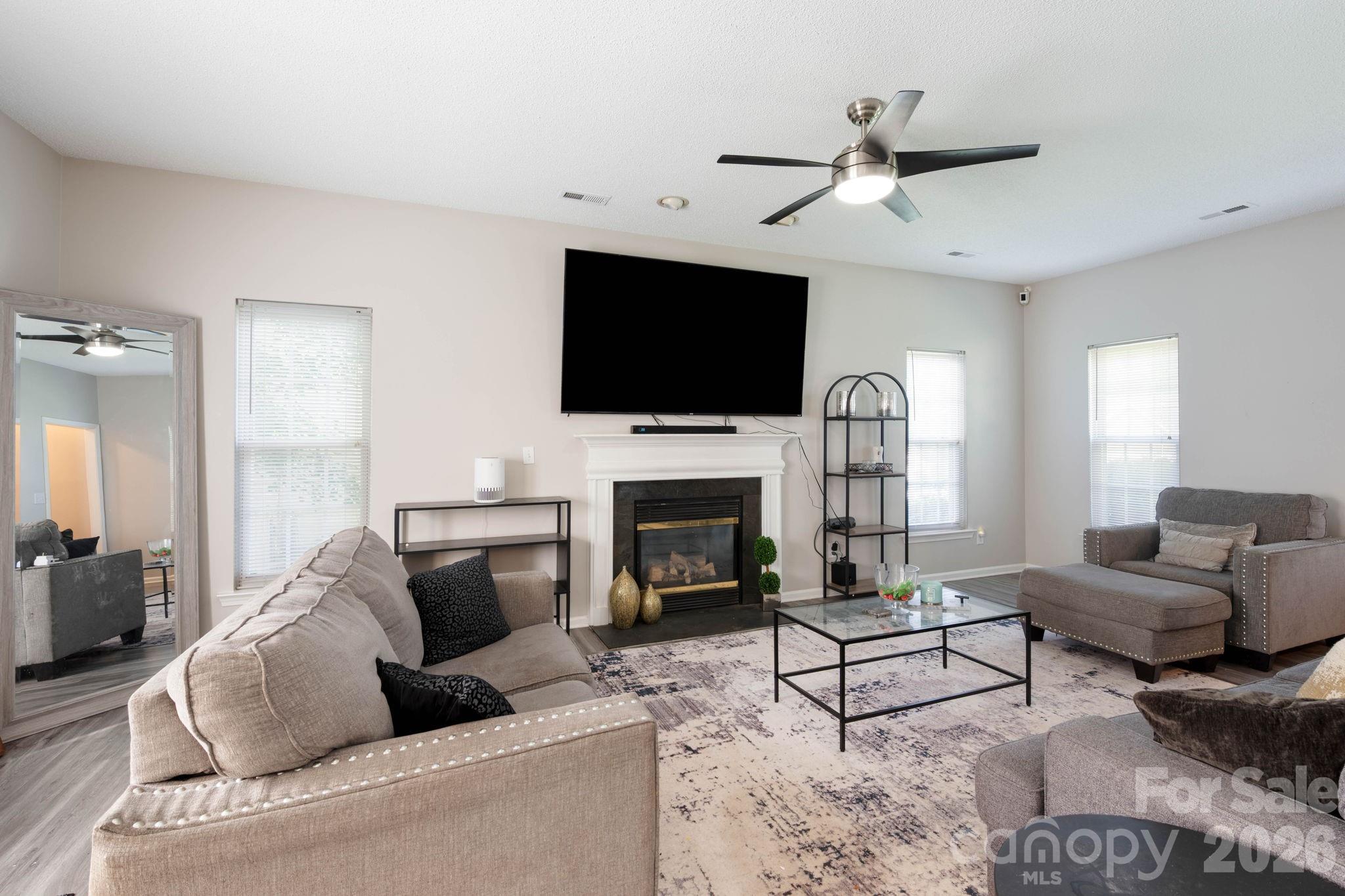 5782 Dove Point Drive Property Photo 8