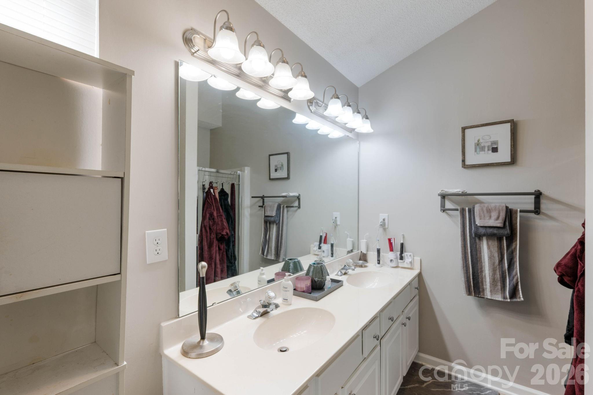 5782 Dove Point Drive Property Photo 16