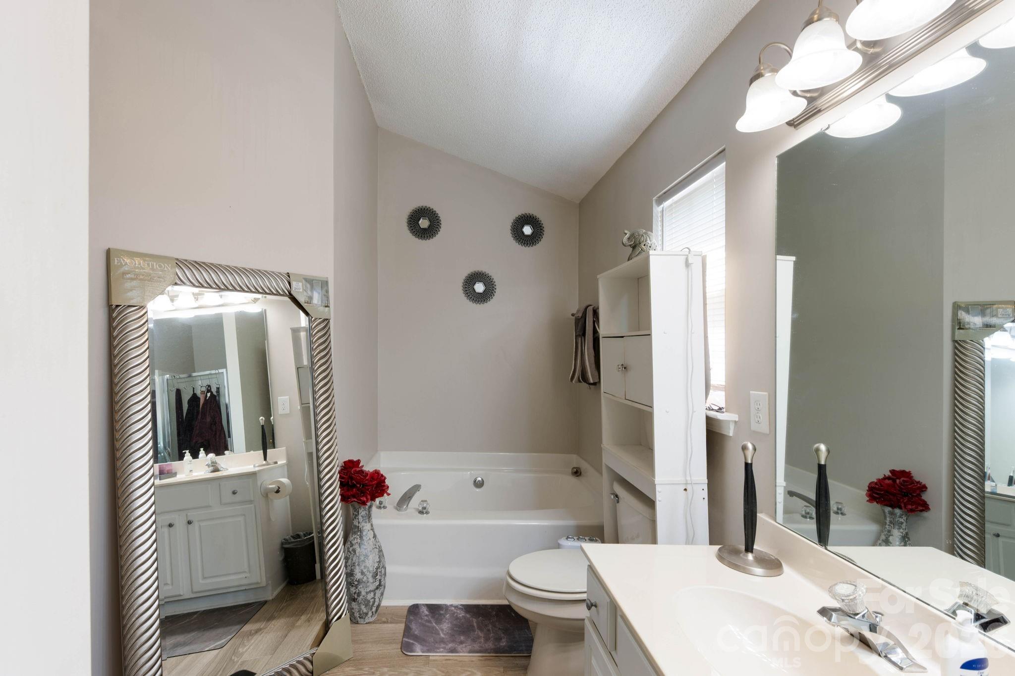 5782 Dove Point Drive Property Photo 17