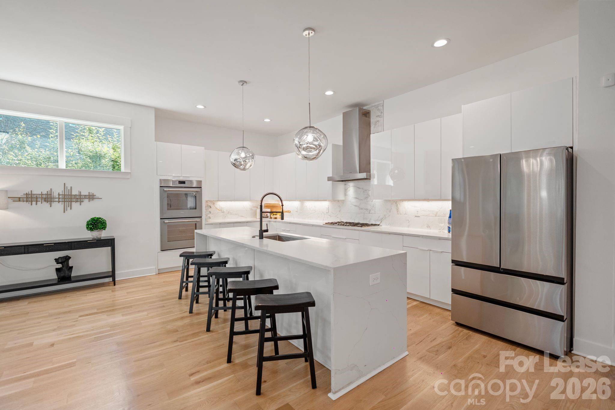 3008 Holt Street Property Photo 11