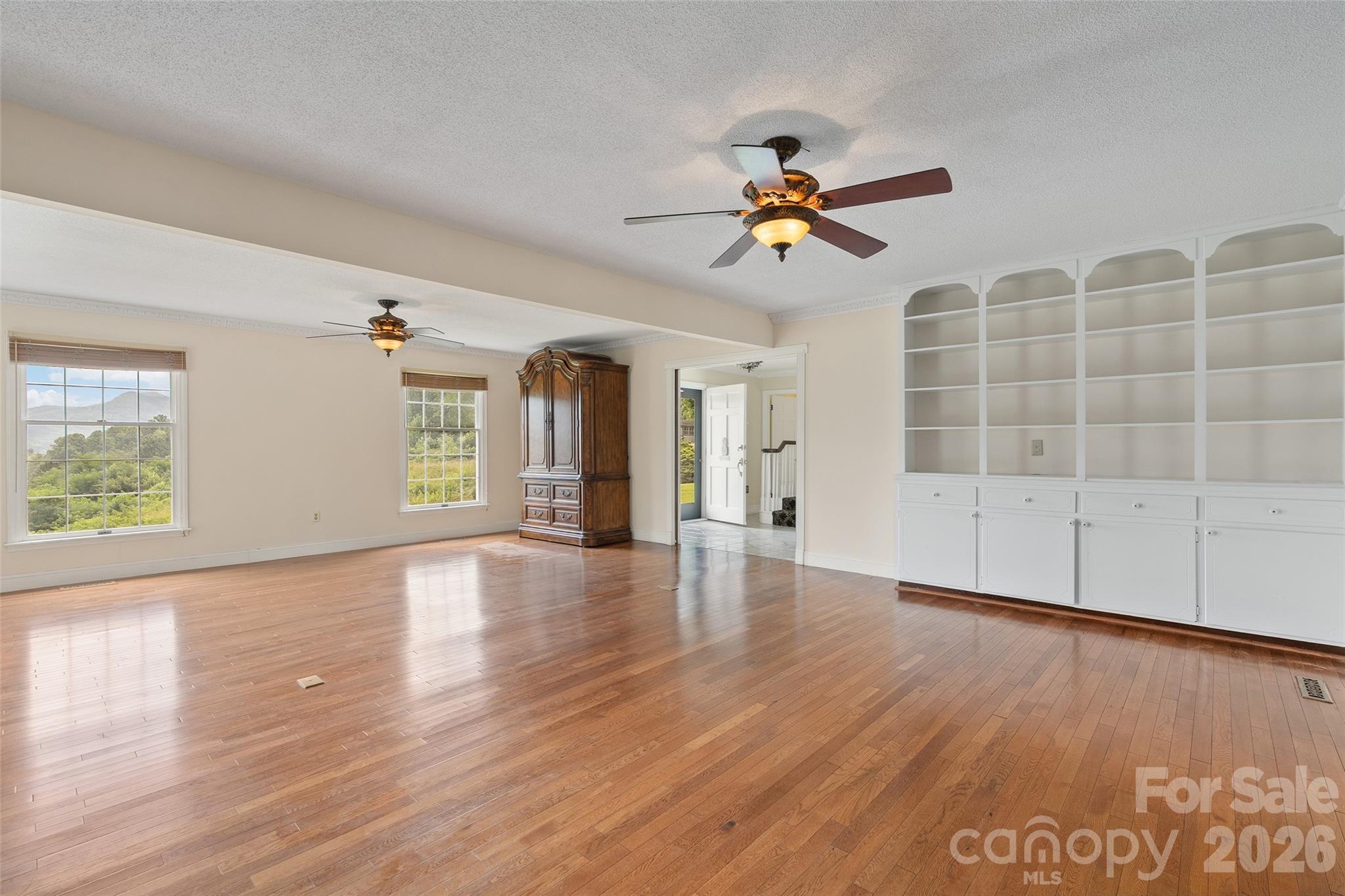 121 Fortner Drive Property Photo 16