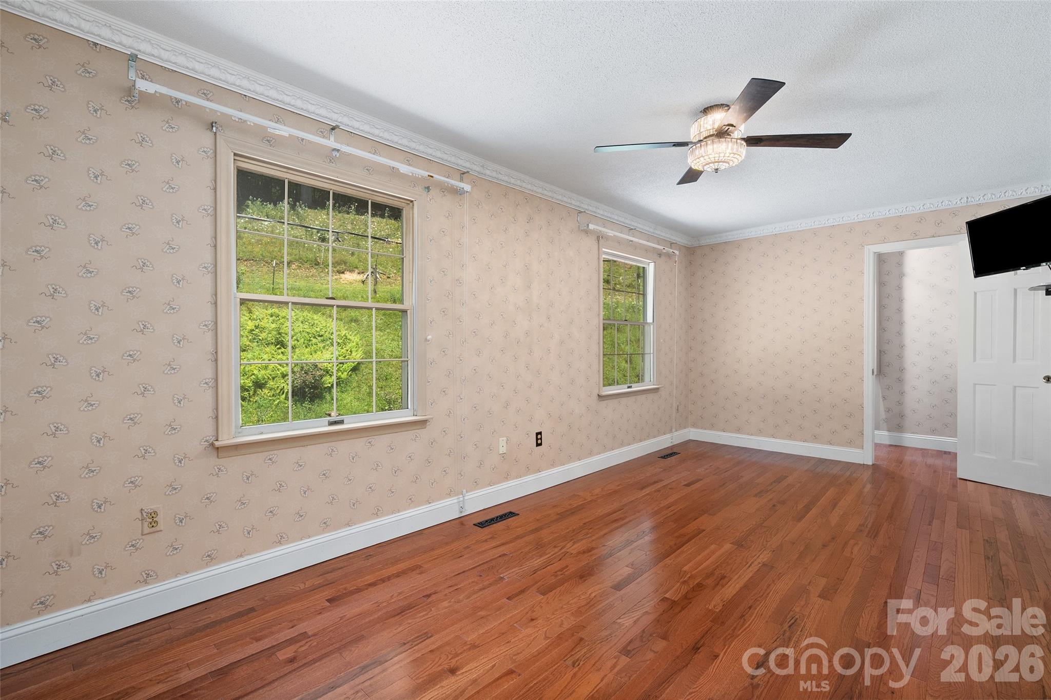 121 Fortner Drive Property Photo 23