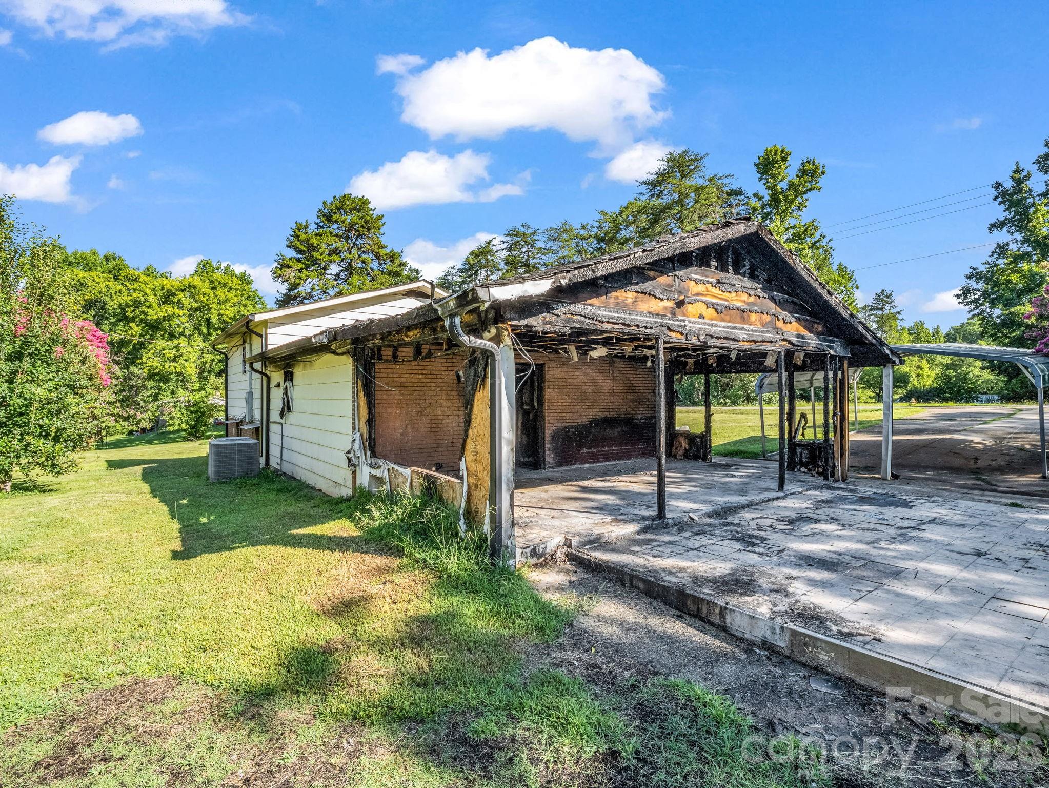 176 Michael Street Property Photo 6