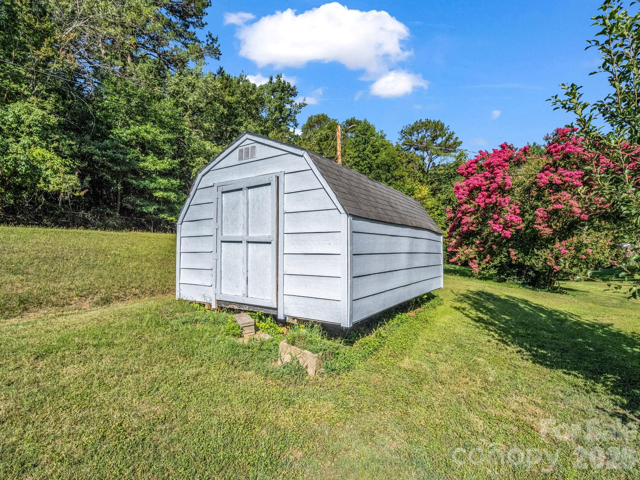 176 Michael Street Property Photo 7