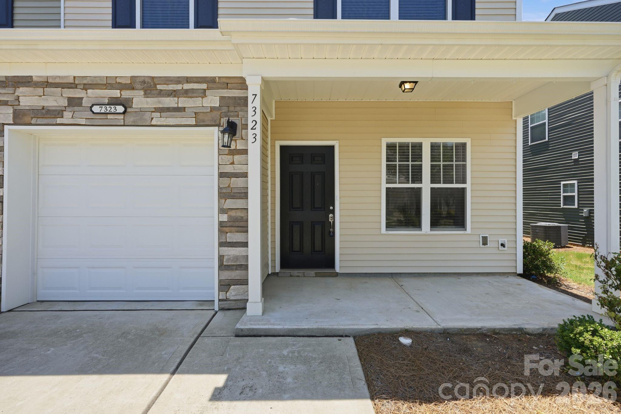 7323 Jane Parks Way Property Photo 3