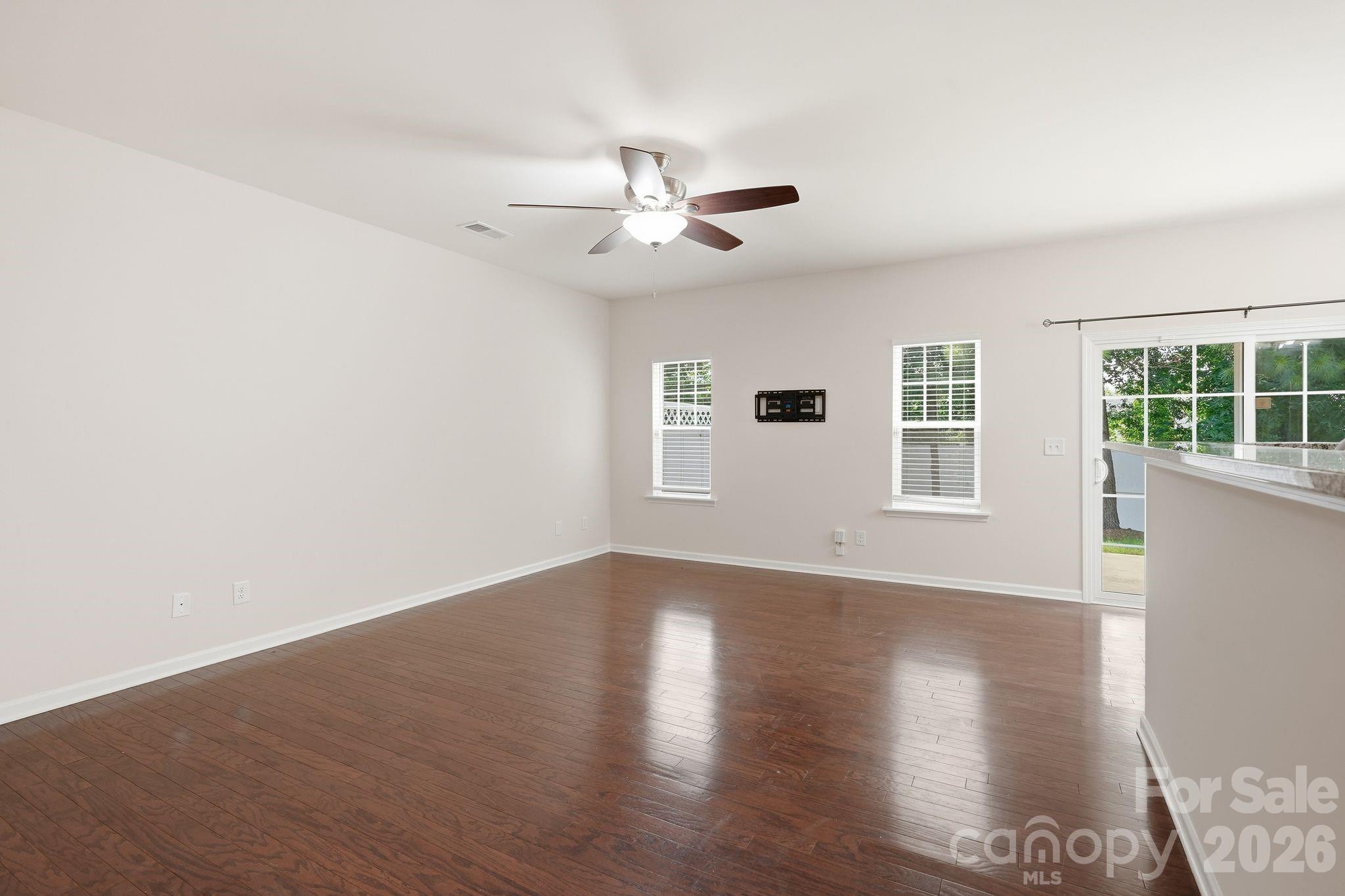 7323 Jane Parks Way Property Photo 14