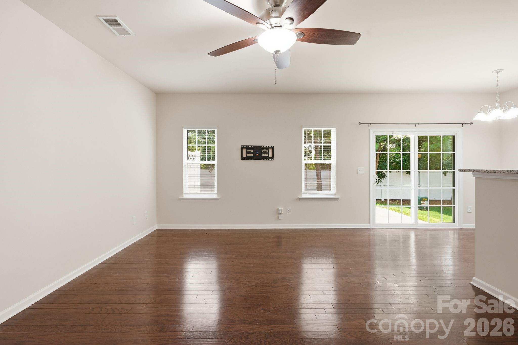 7323 Jane Parks Way Property Photo 15