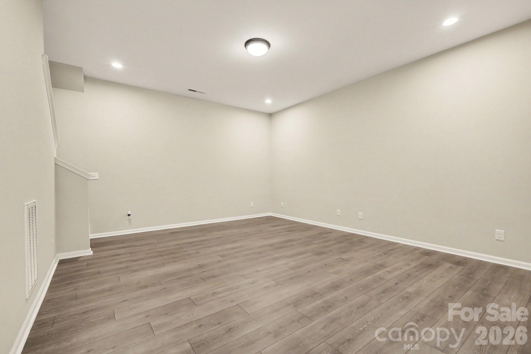 24562 Blue Heron Circle Property Photo 19