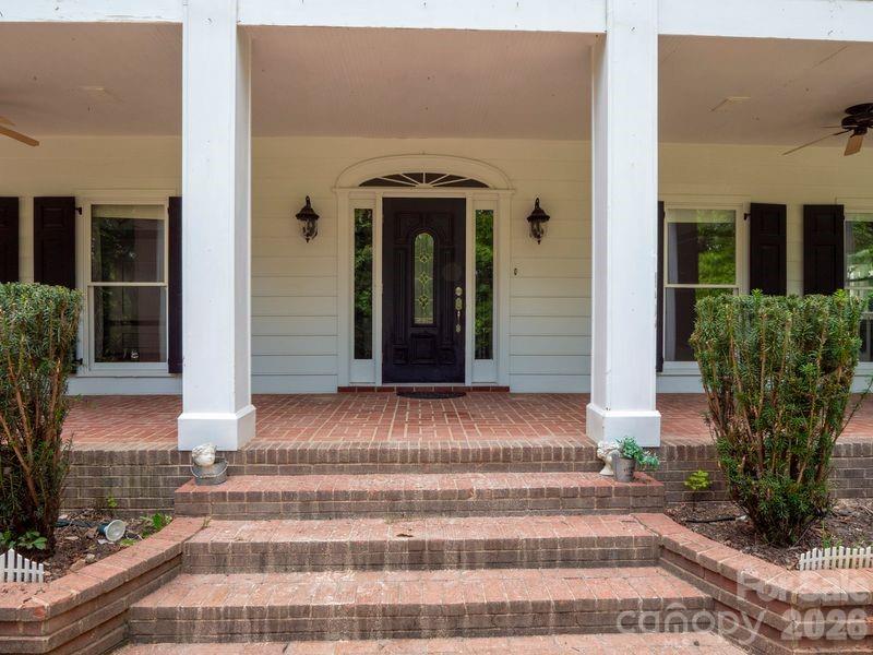 9124 S Providence Road Property Photo 1