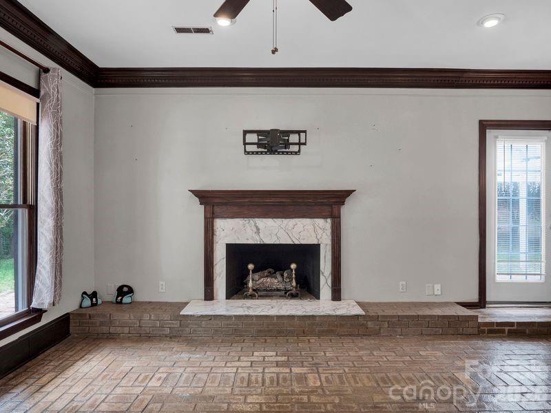 9124 S Providence Road Property Photo 14