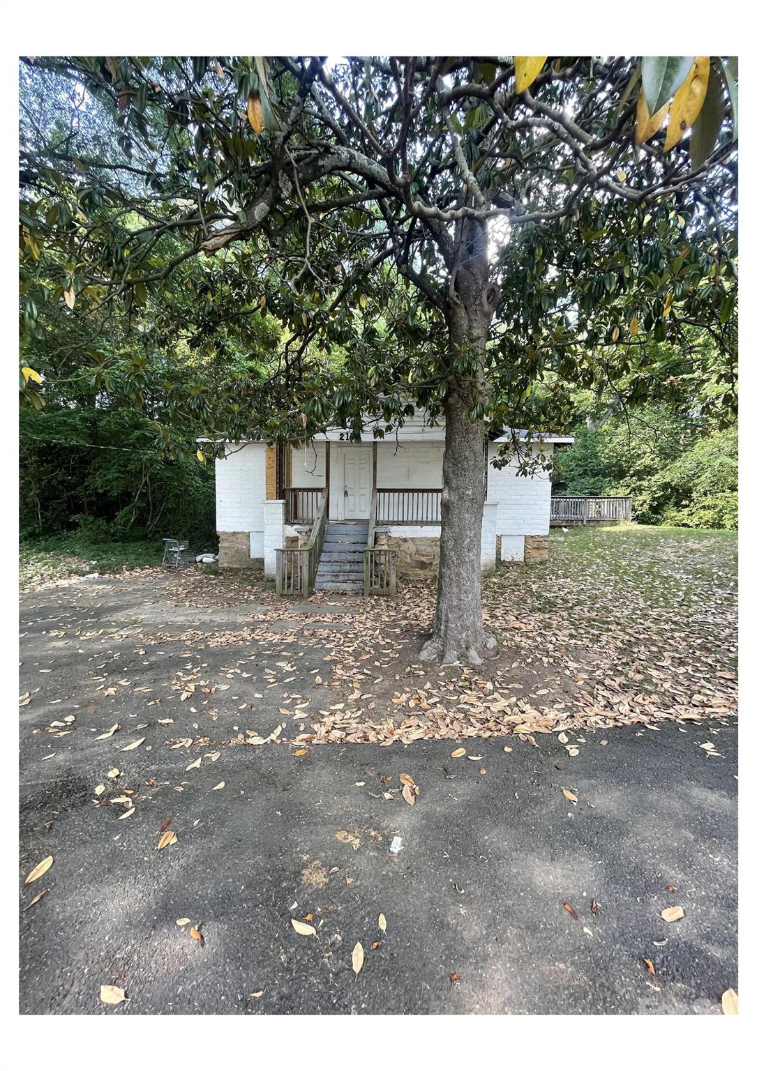 2116 West Boulevard Property Photo 2