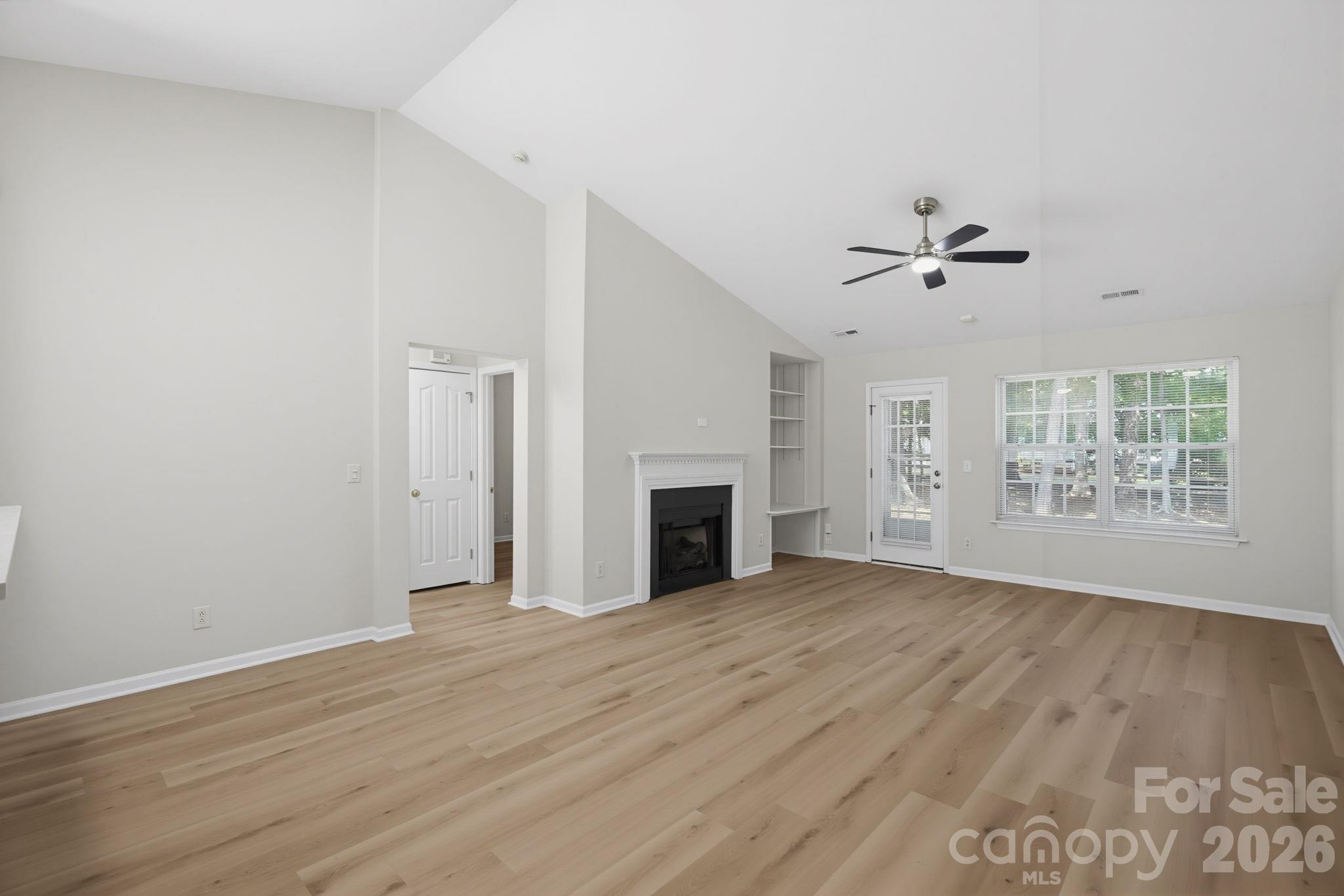 6408 Spanish Moss Lane Property Photo 6