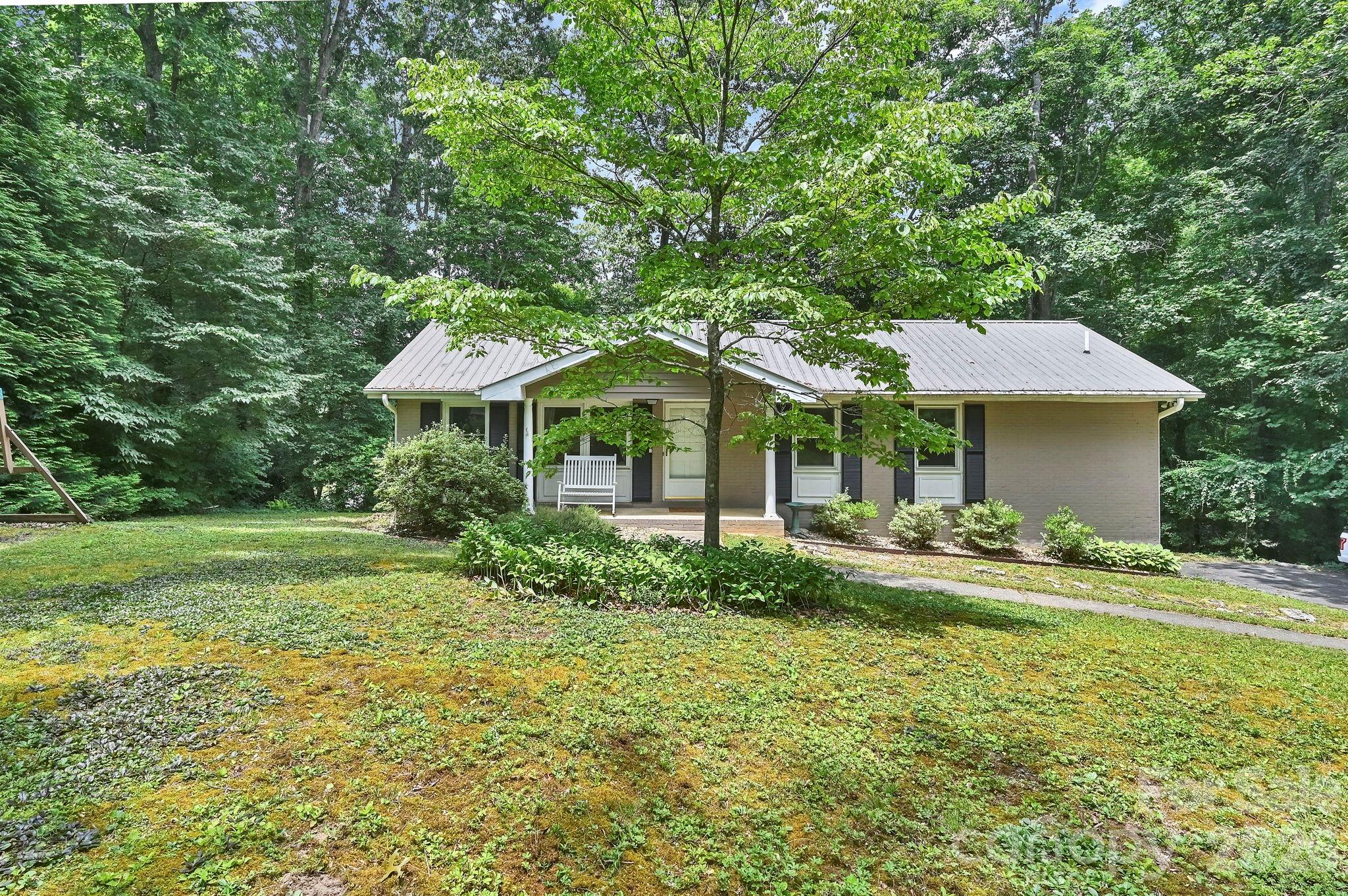 222 Timberlane Drive Property Photo 2