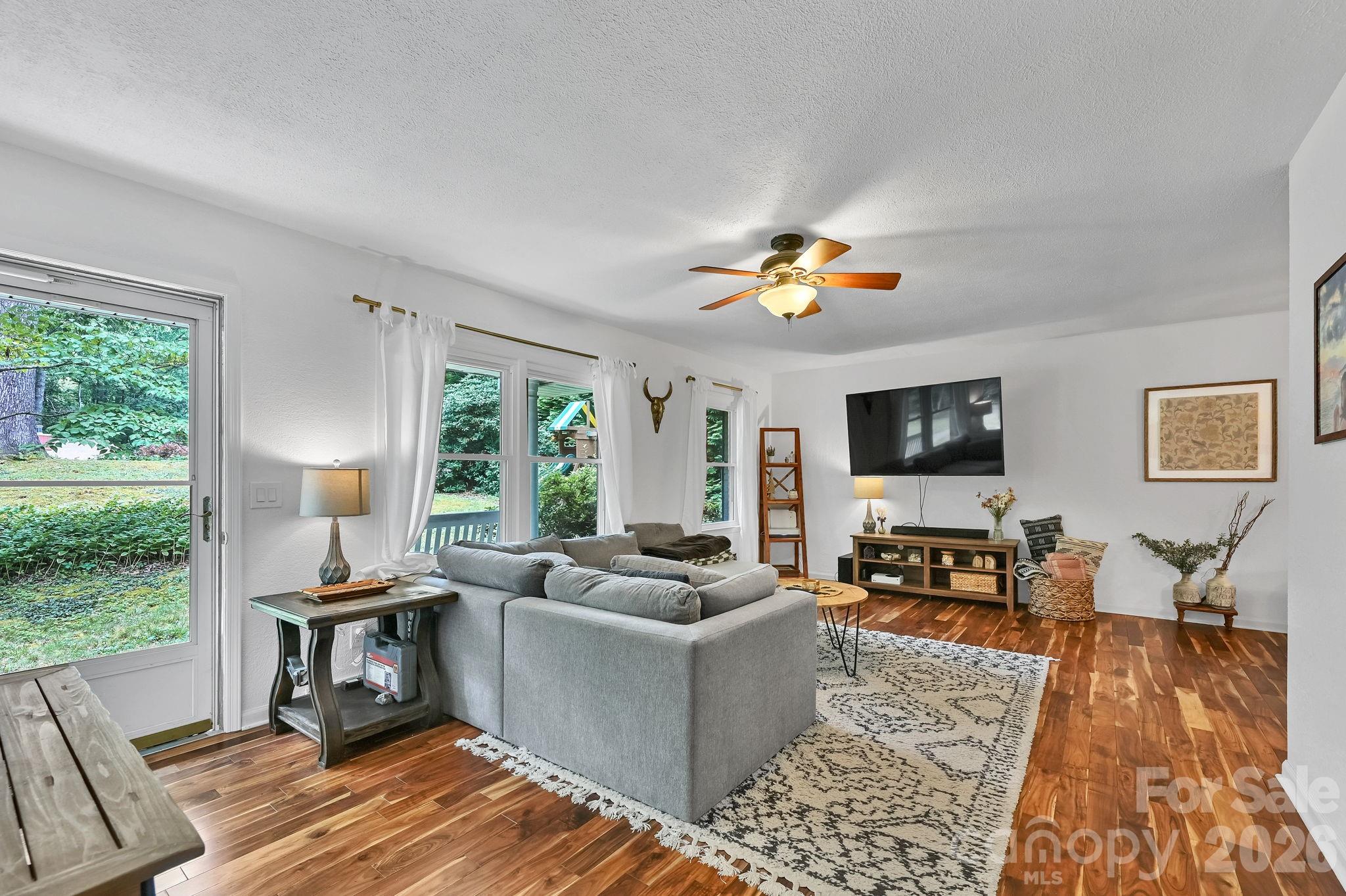 222 Timberlane Drive Property Photo 6